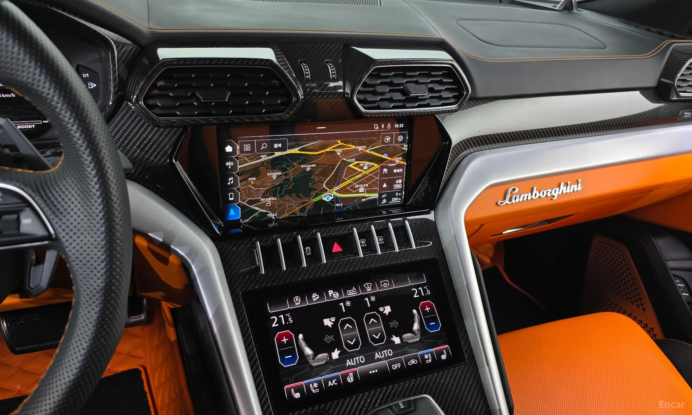 Lamborghini Urus превью 14