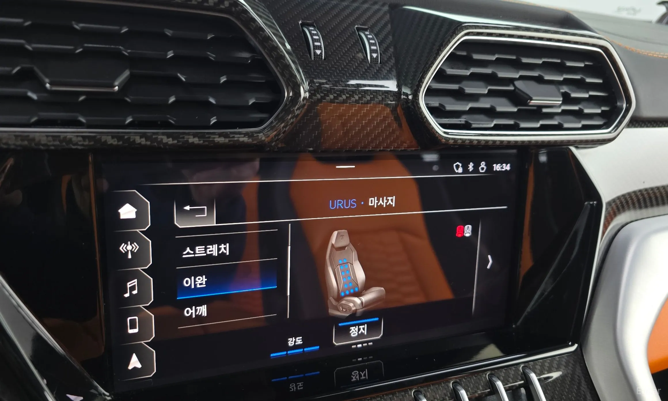 Lamborghini Urus превью 16