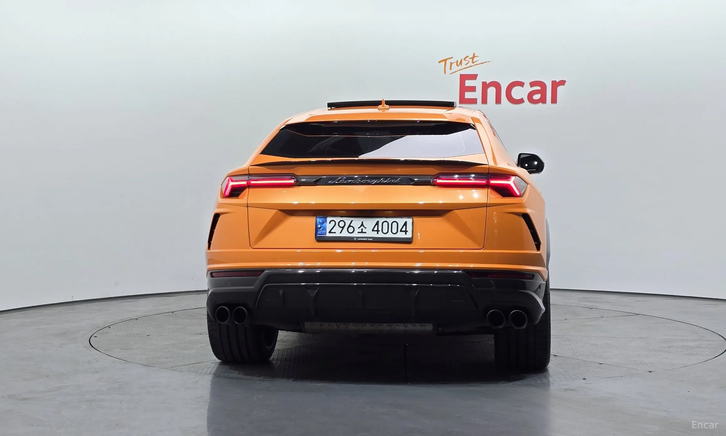 Lamborghini Urus превью 4