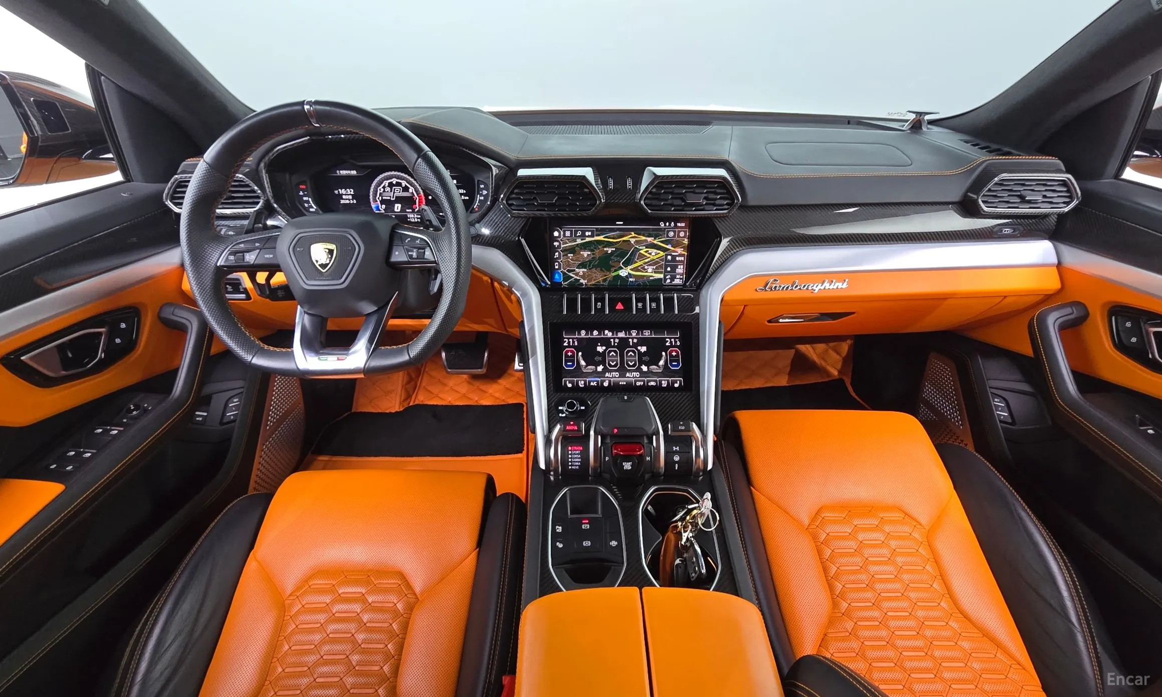Lamborghini Urus превью 7