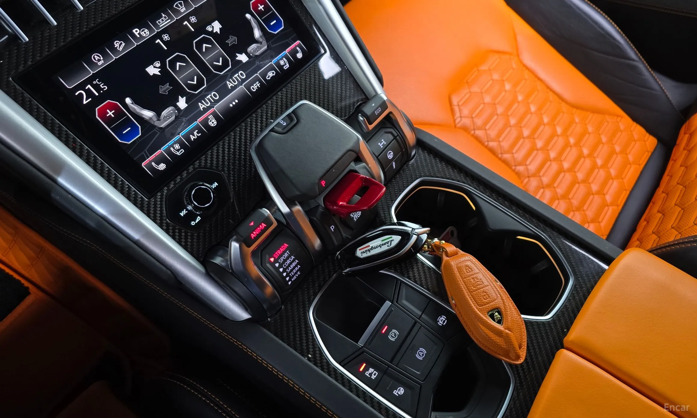 Lamborghini Urus превью 9
