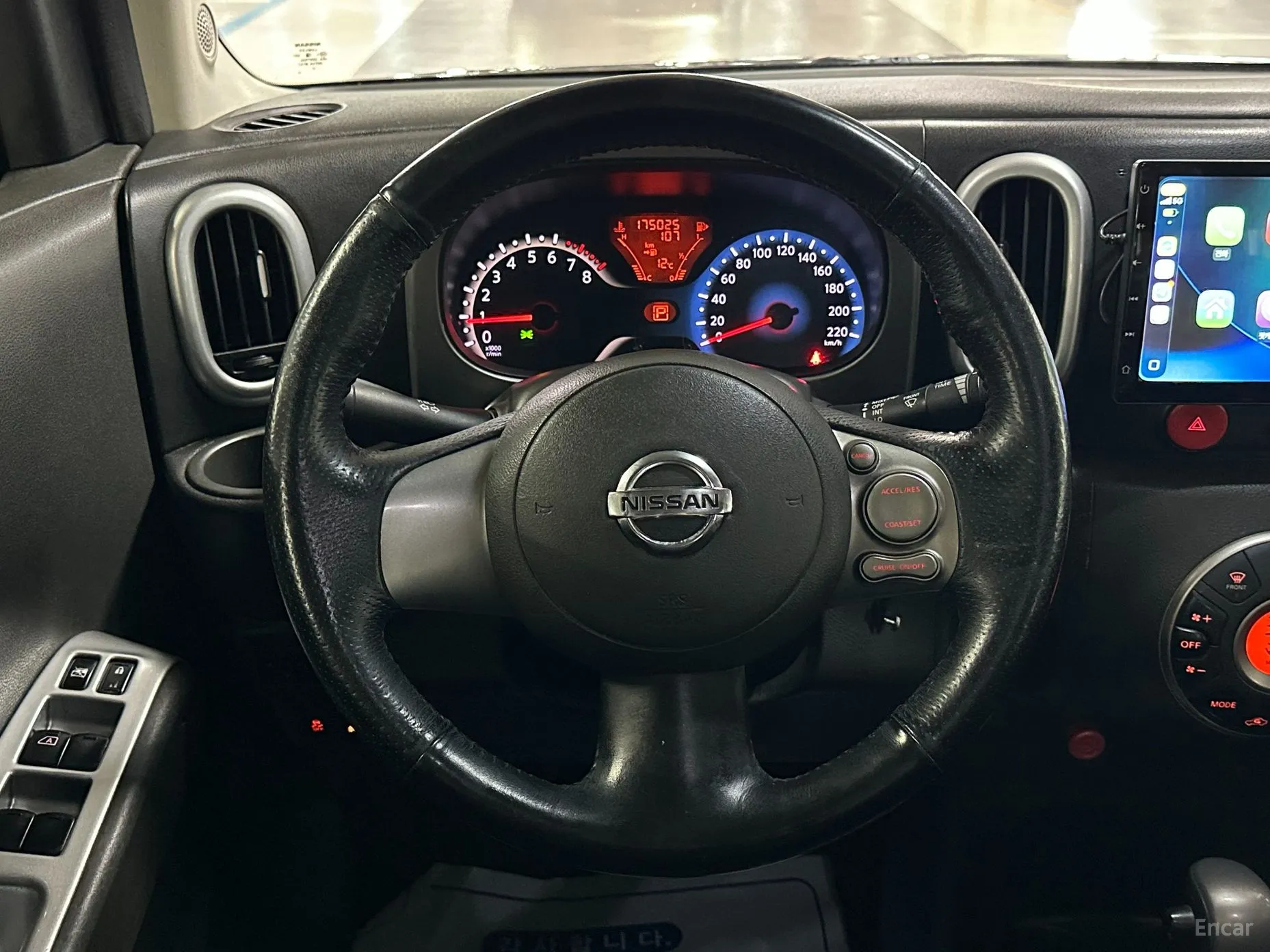 Nissan Cube превью 10