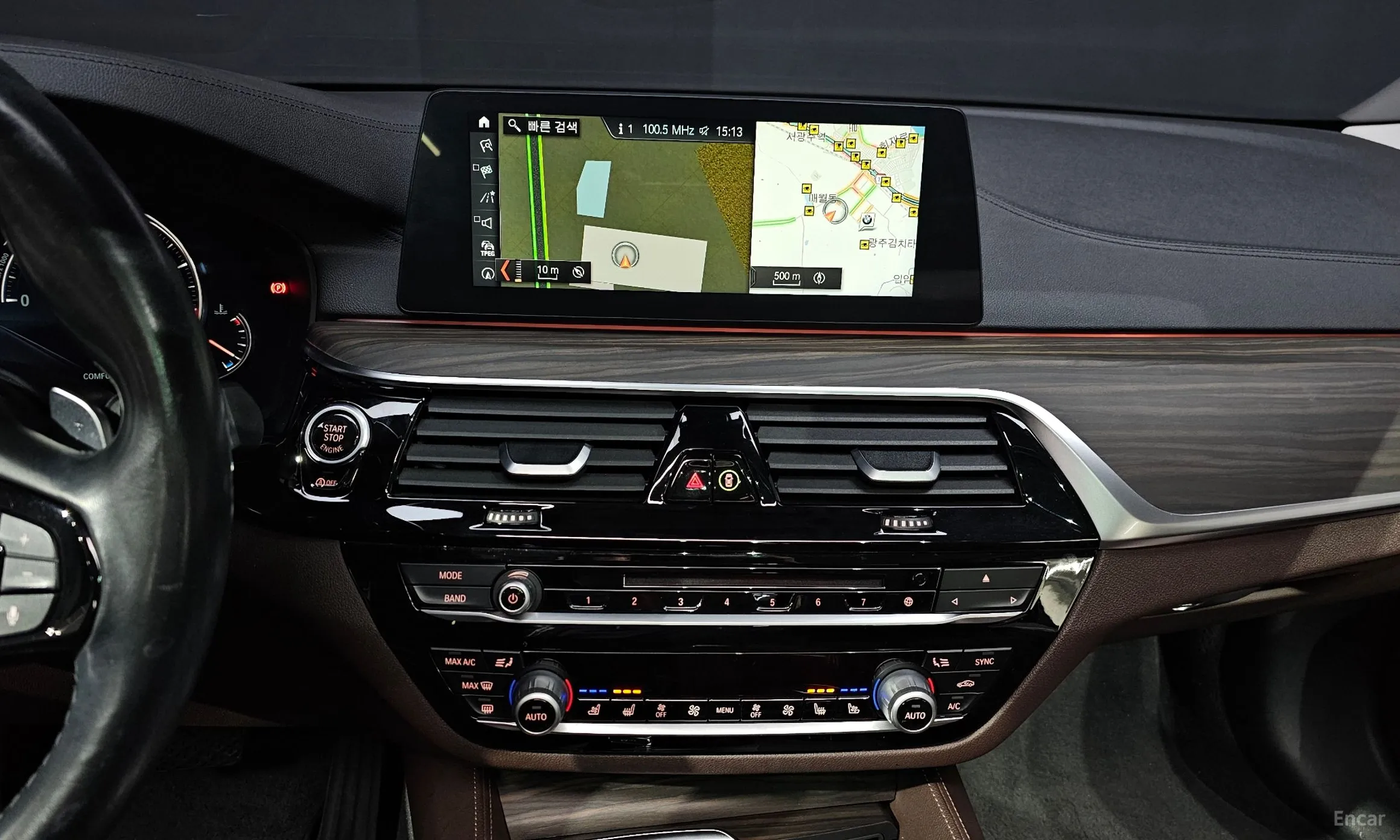 BMW 5 Series (G30) превью 14