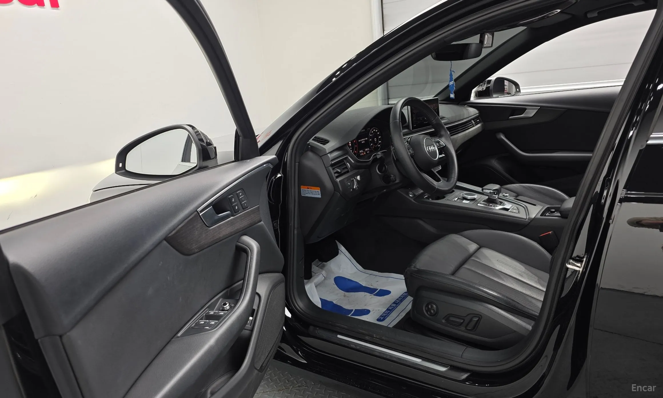 Audi A4 (B9) превью 10