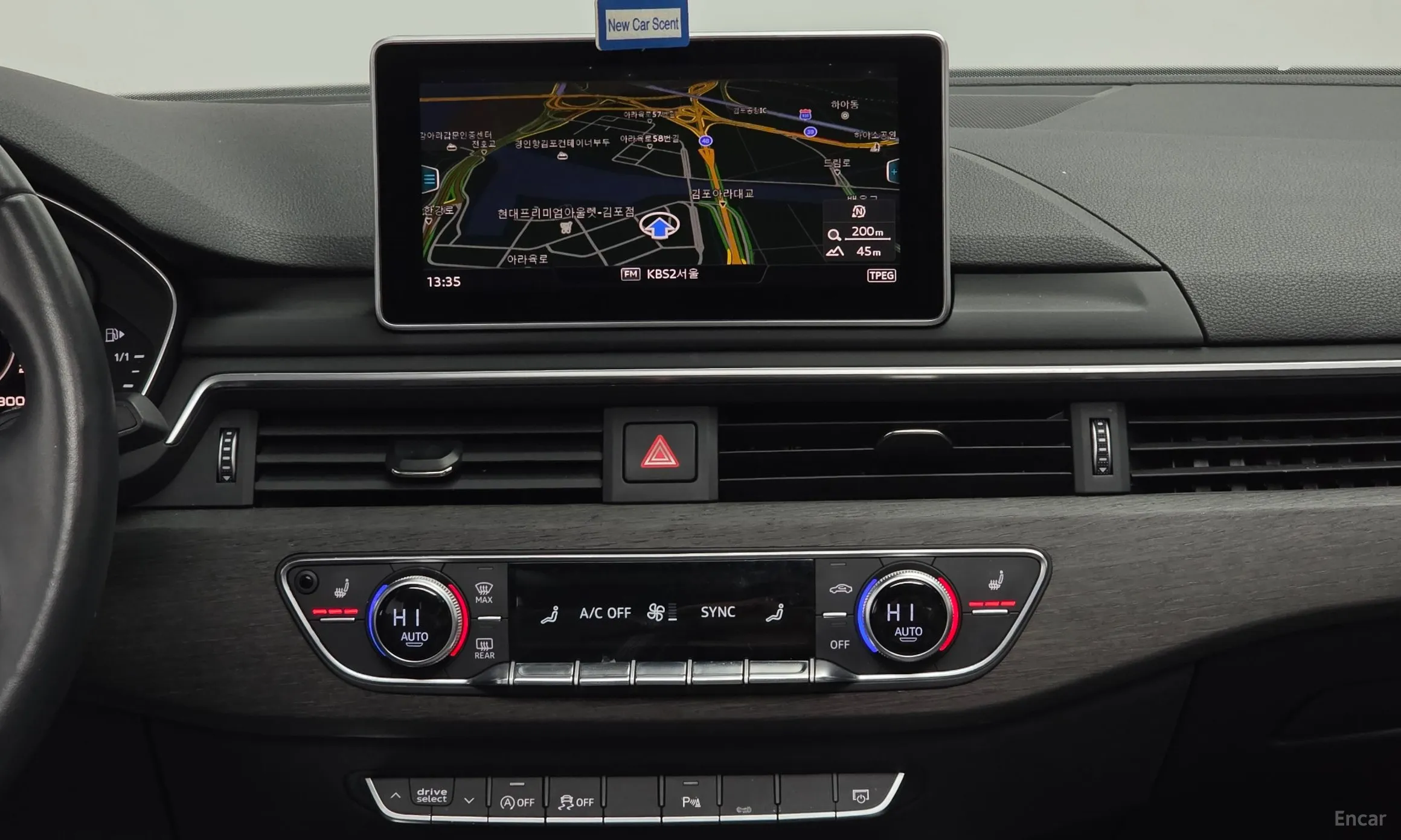 Audi A4 (B9) превью 14