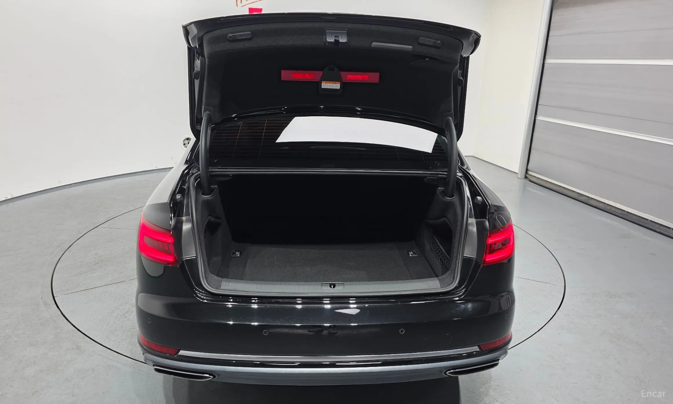 Audi A4 (B9) превью 20