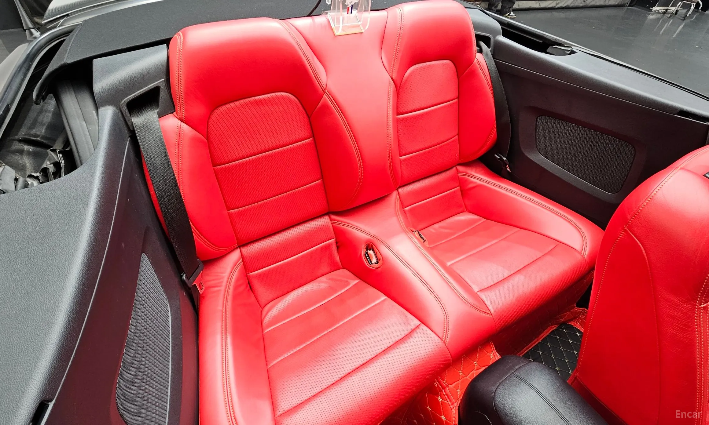 Ford Mustang превью 12