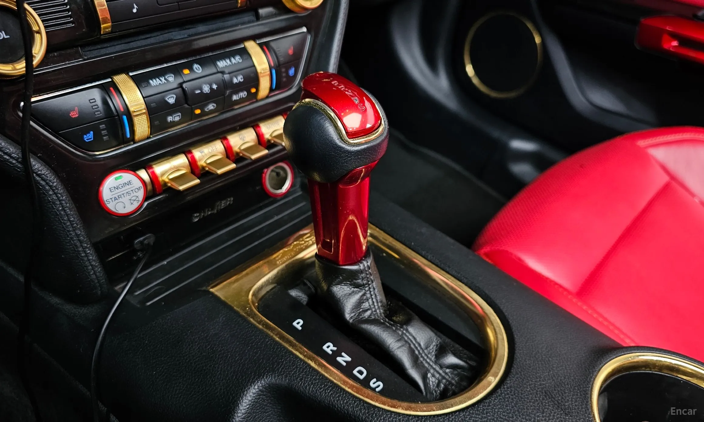 Ford Mustang превью 9