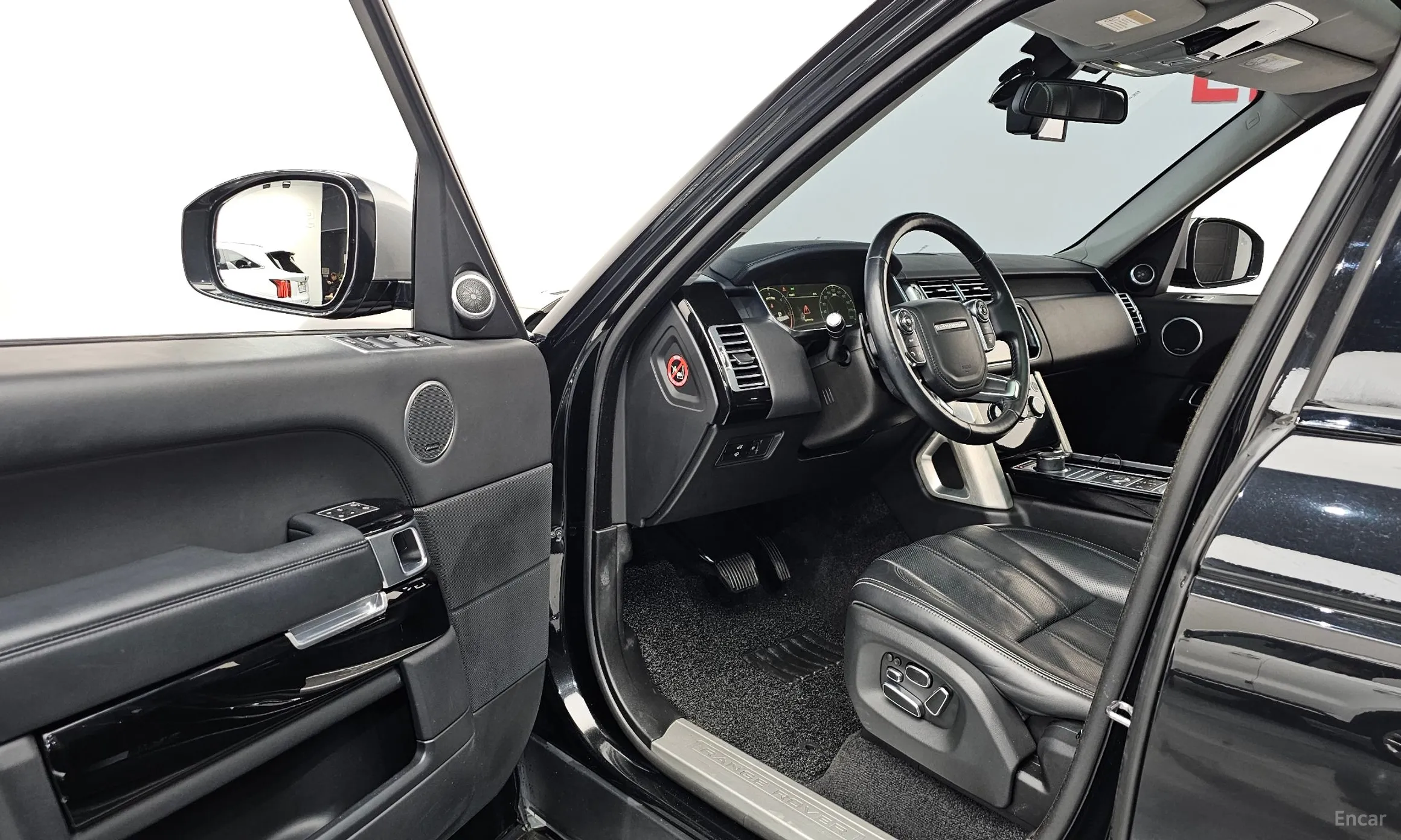 Land Rover Range Rover 4th Generation превью 10