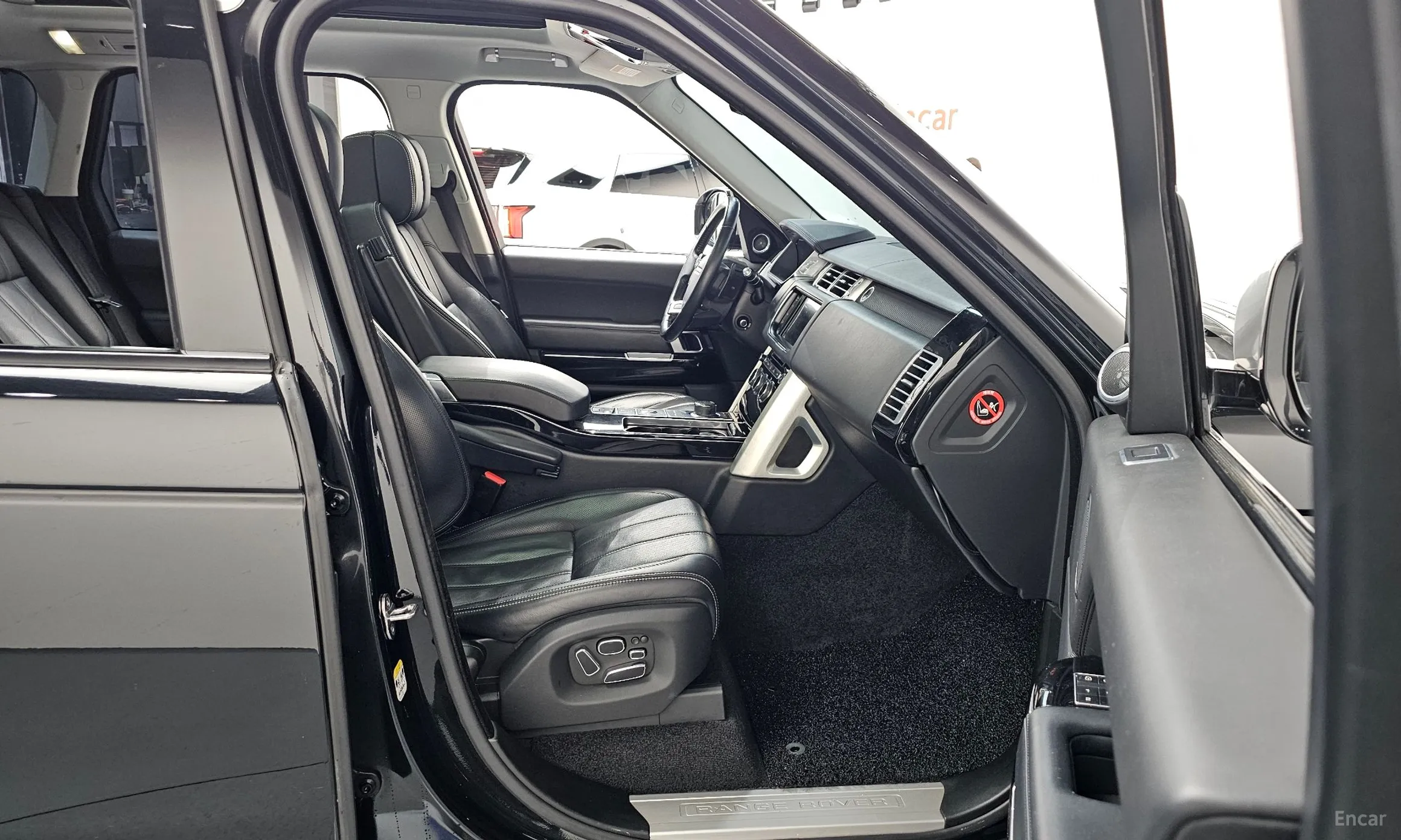 Land Rover Range Rover 4th Generation превью 11