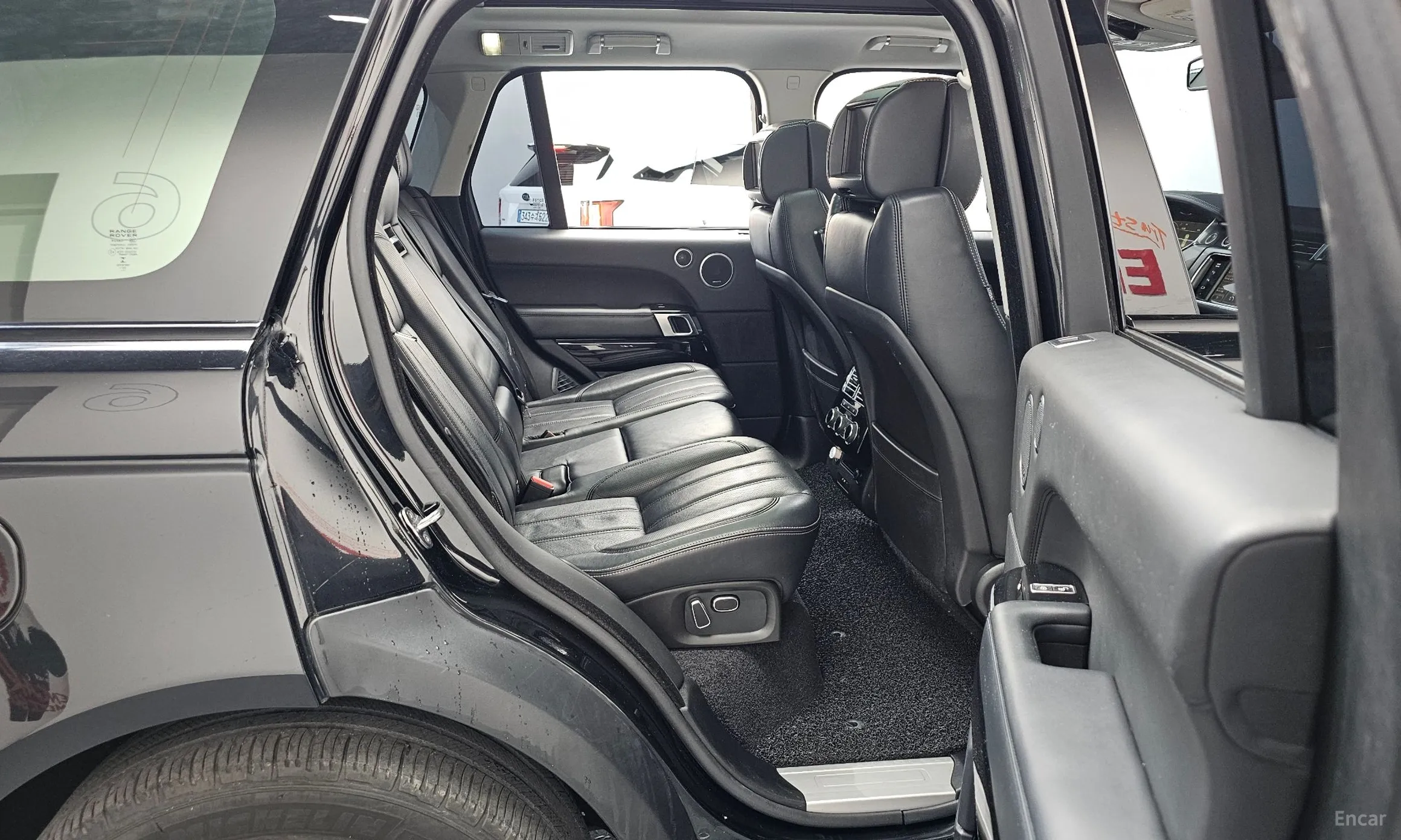 Land Rover Range Rover 4th Generation превью 12