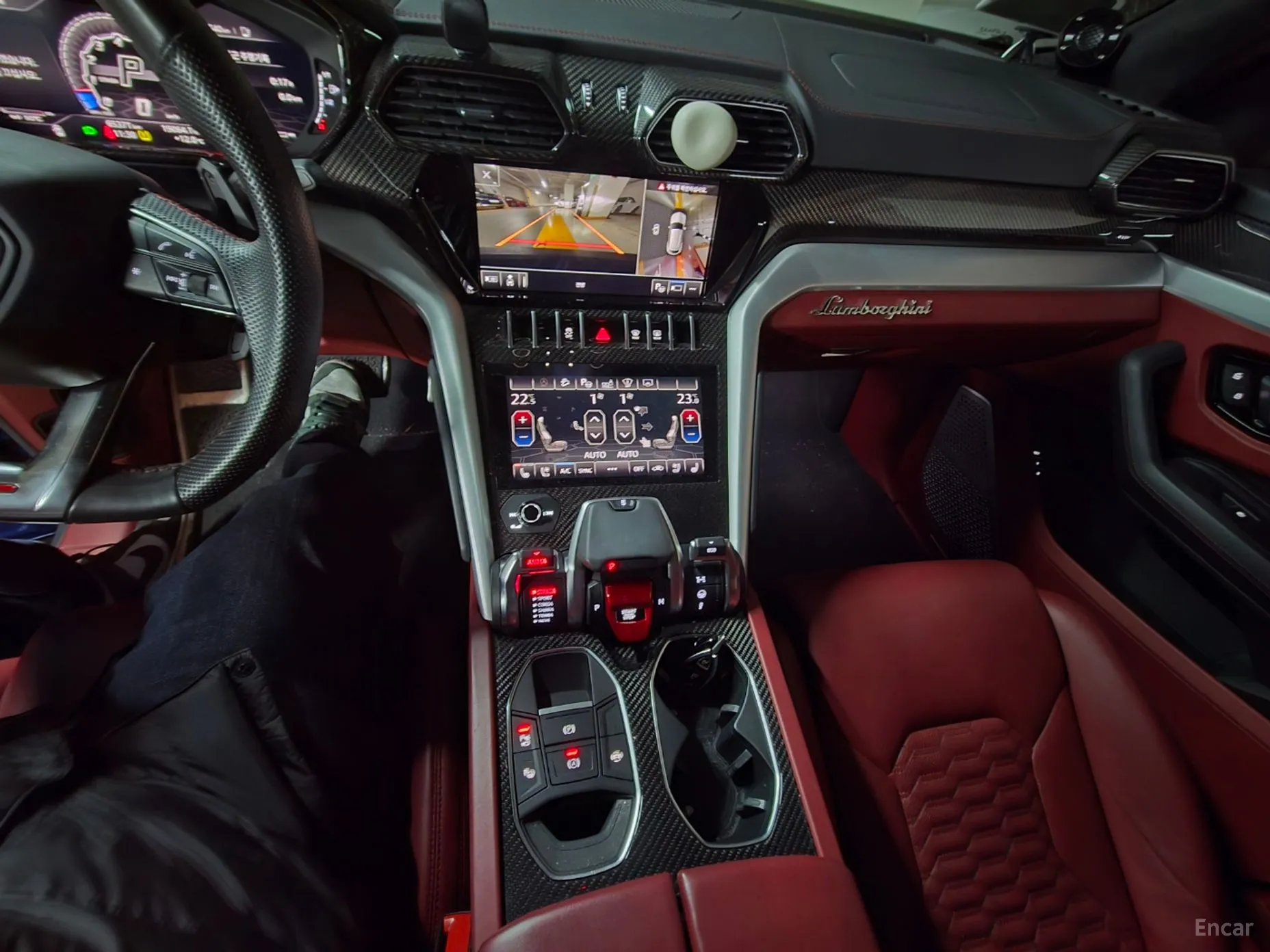 Lamborghini Urus превью 4