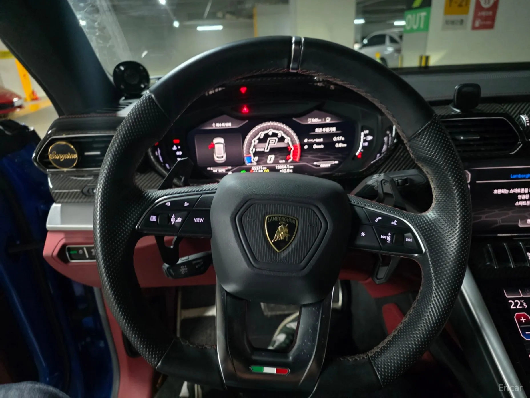 Lamborghini Urus превью 5