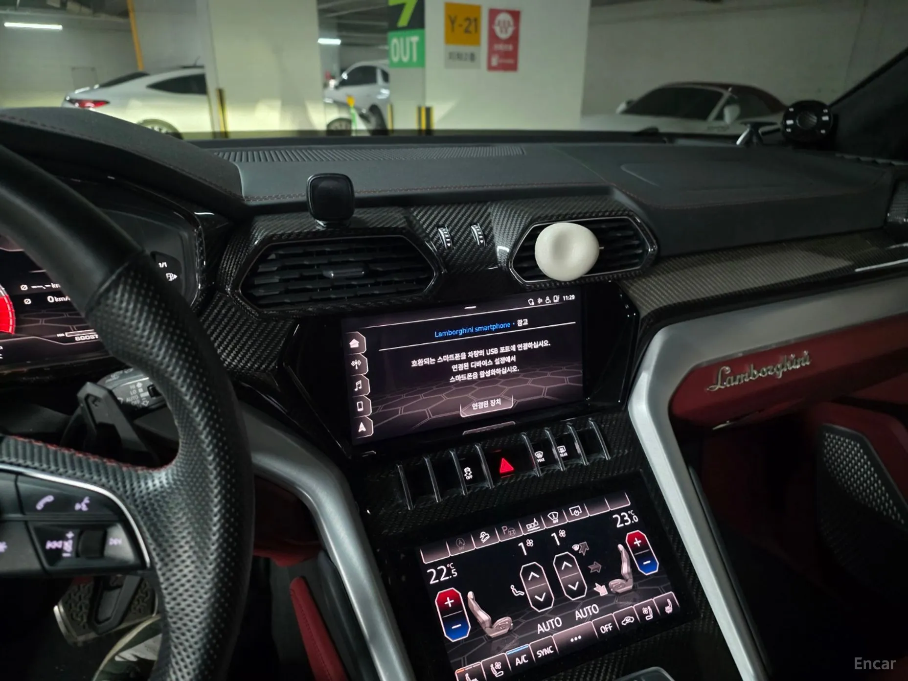 Lamborghini Urus превью 6