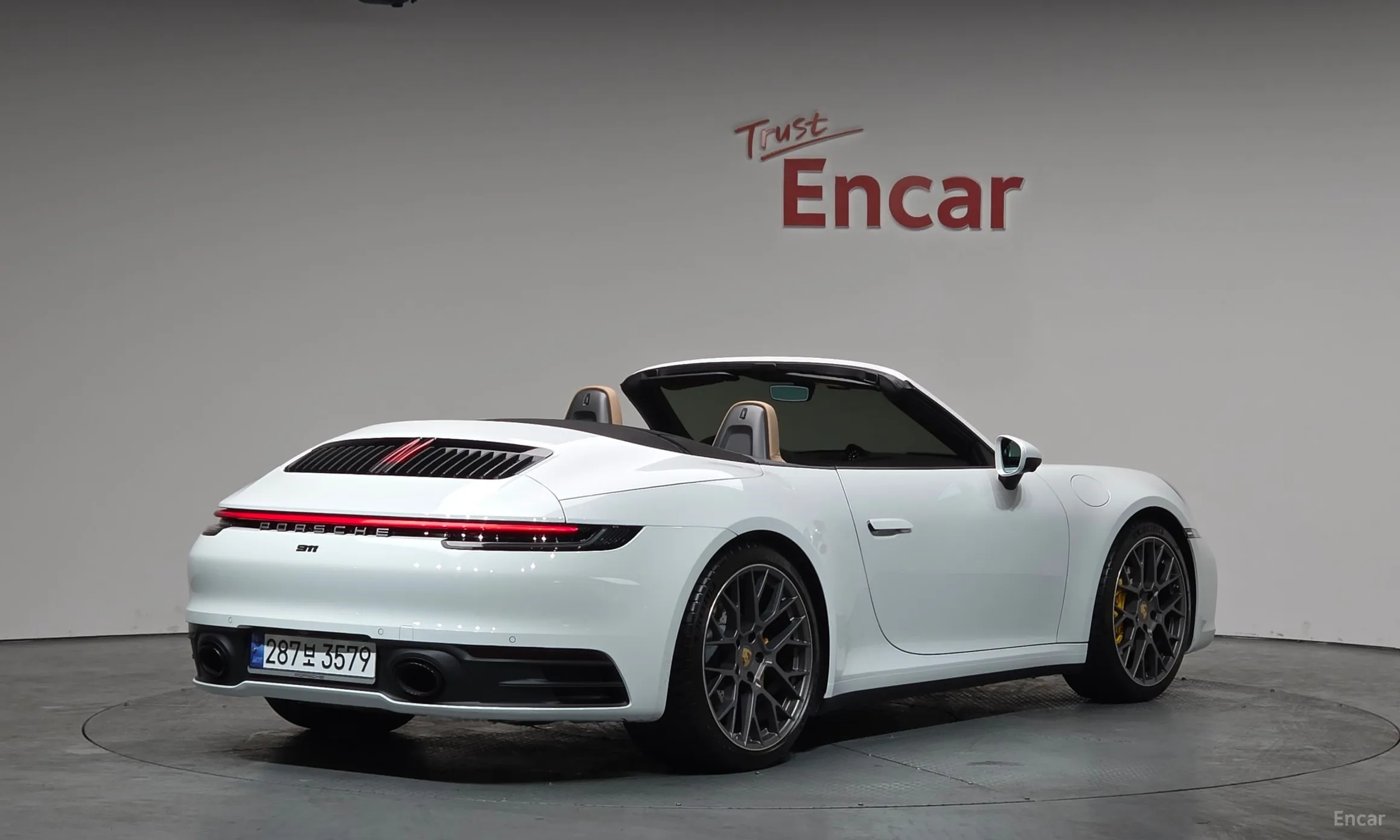 Porsche 911 (992)