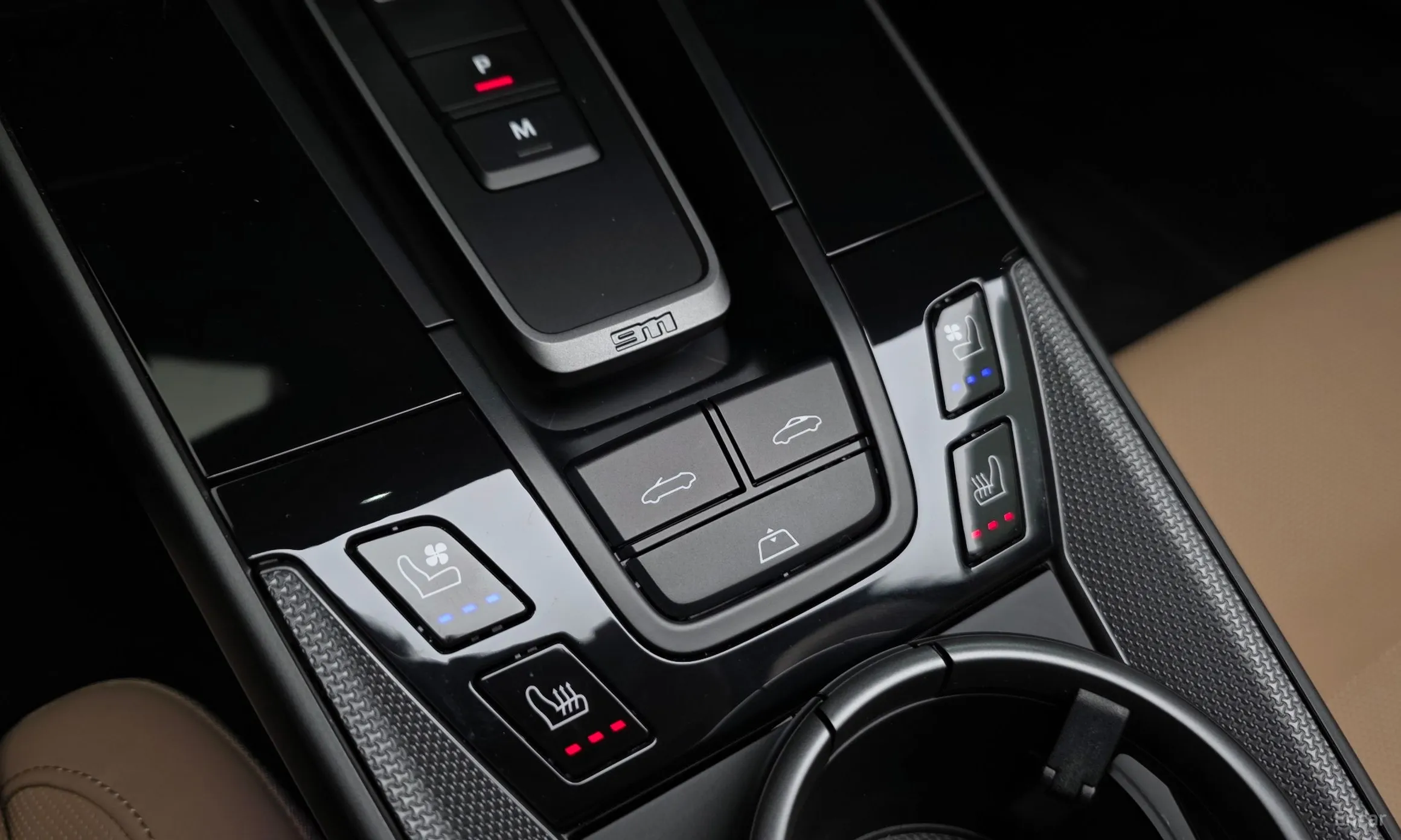 Porsche 911 (992) превью 18