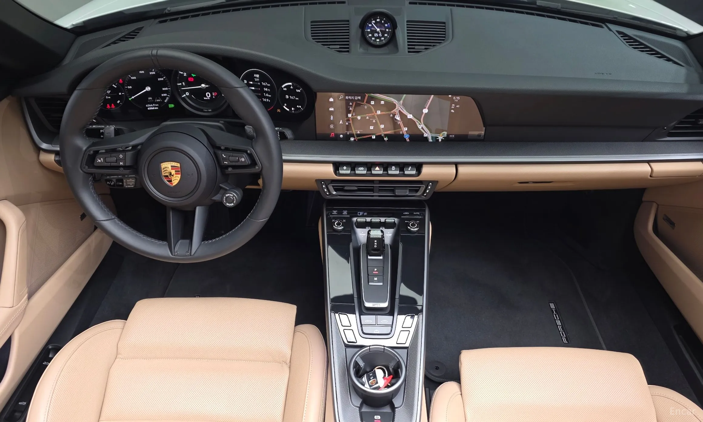 Porsche 911 (992) превью 7