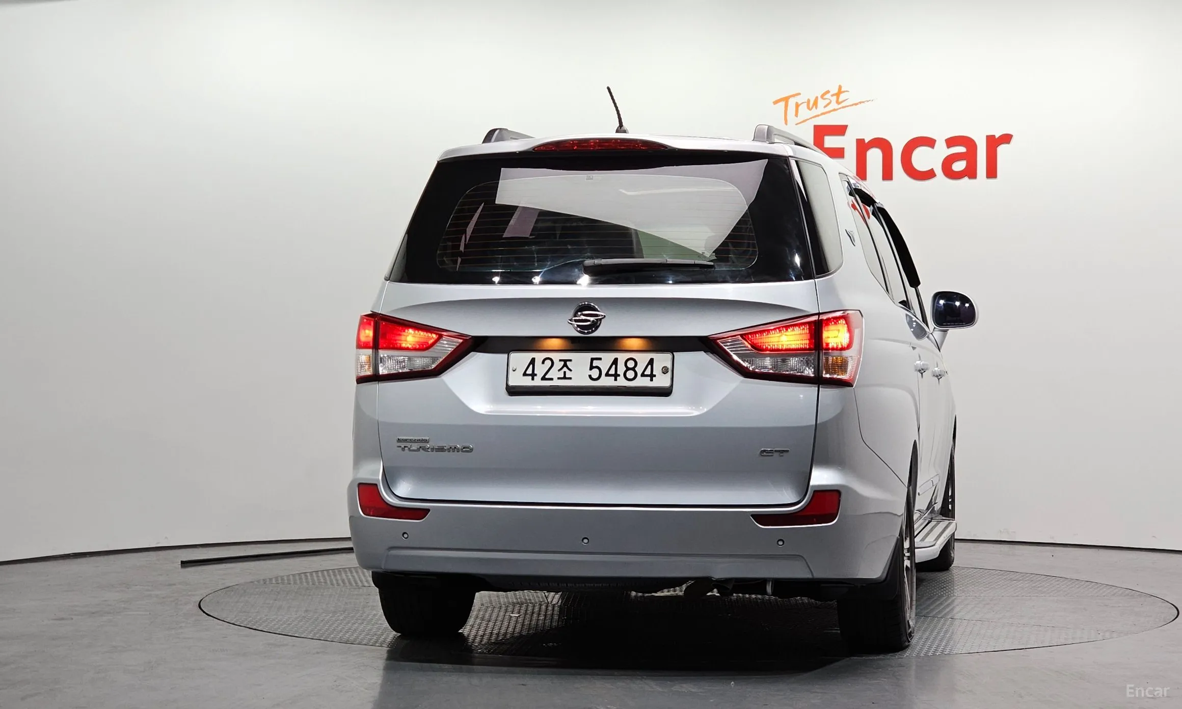 KG Mobility (SsangYong) Korando Turismo превью 4