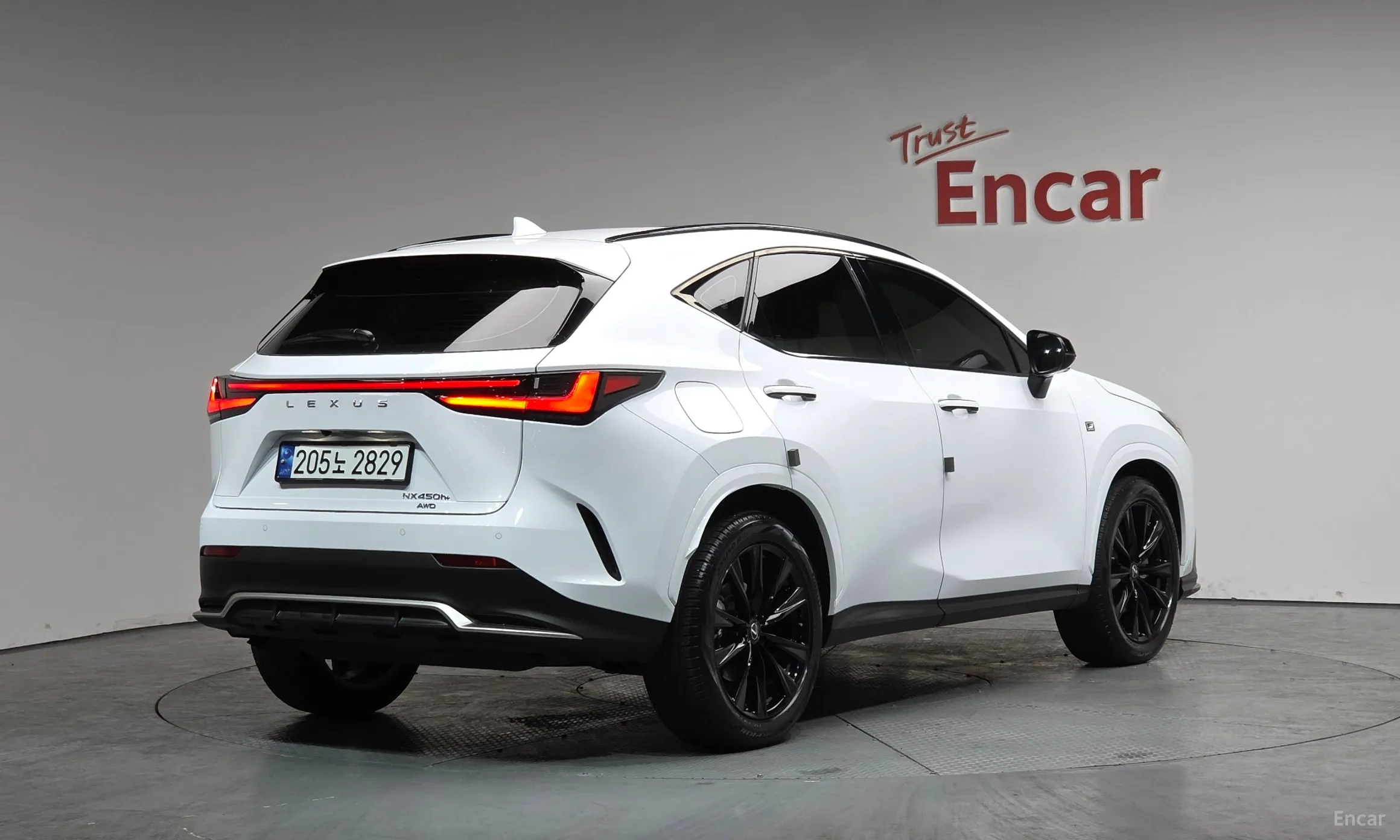 Lexus NX450h + 2nd Gen