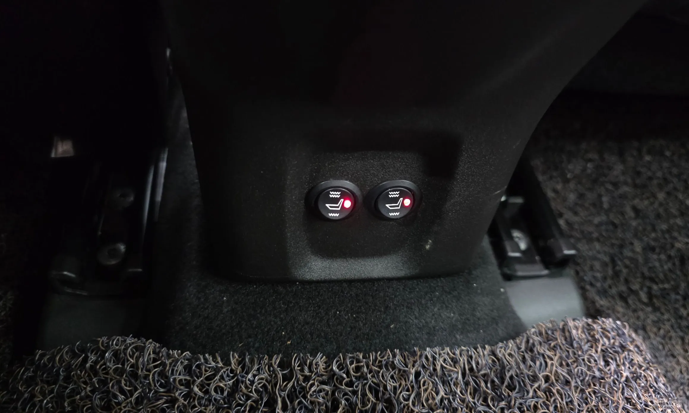 Jeep Renegade превью 19