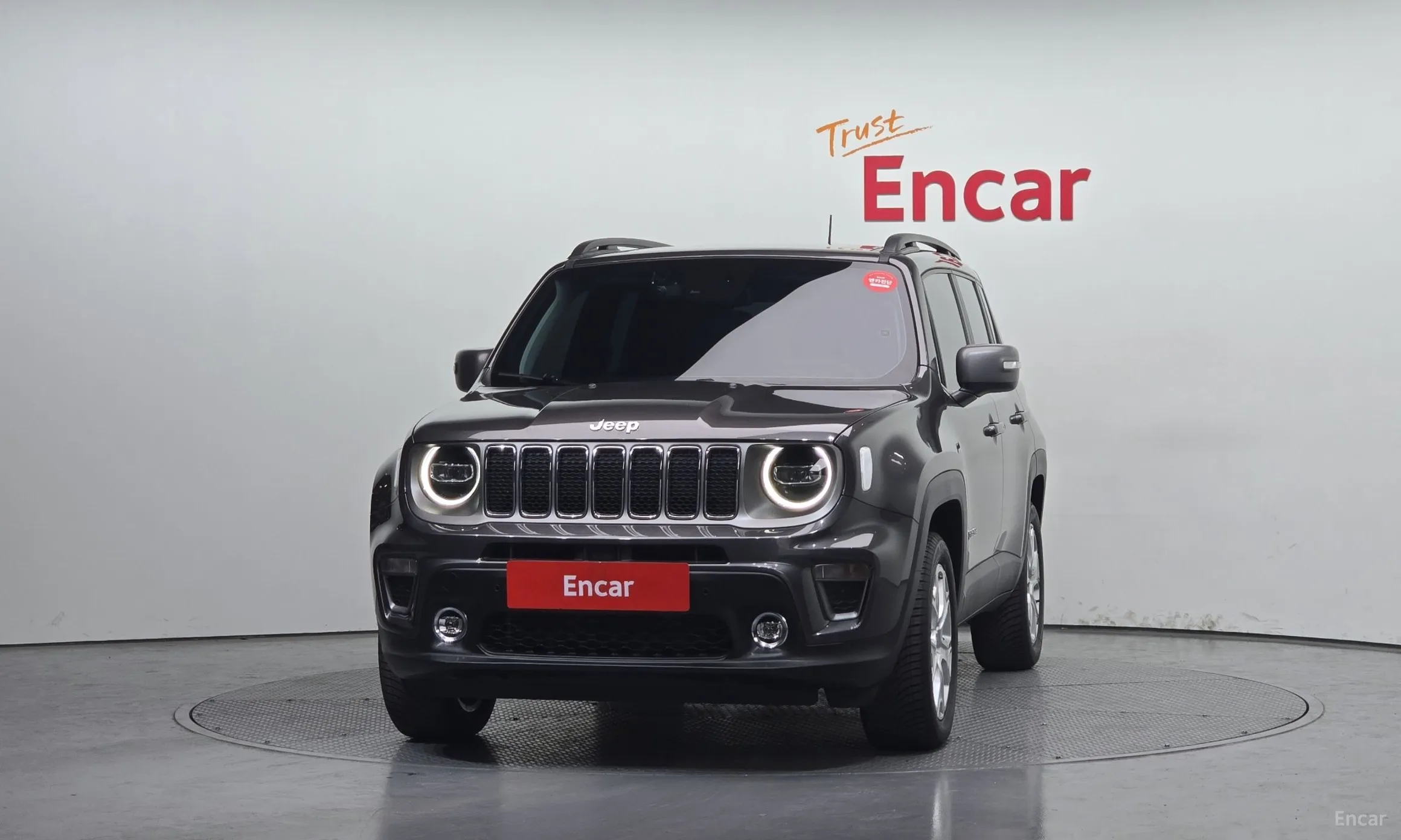 Jeep Renegade превью 3