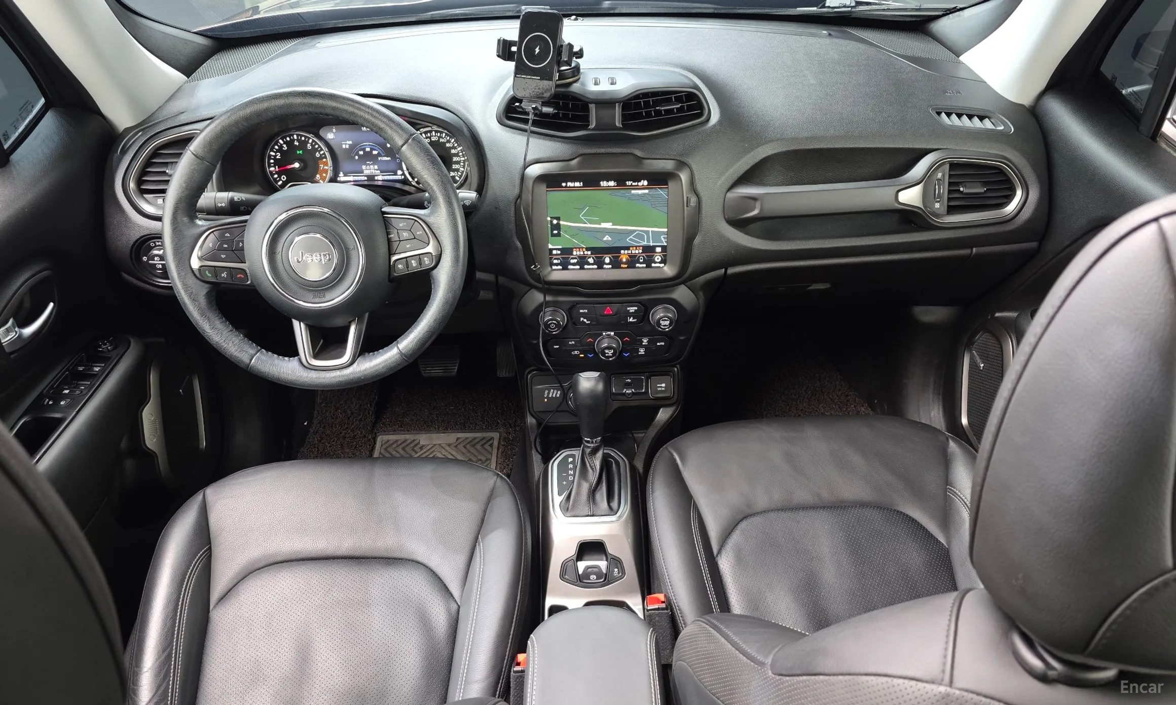 Jeep Renegade превью 7