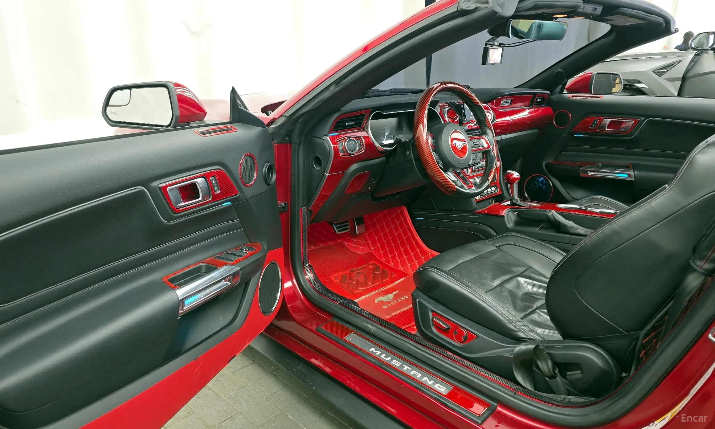 Ford Mustang превью 10
