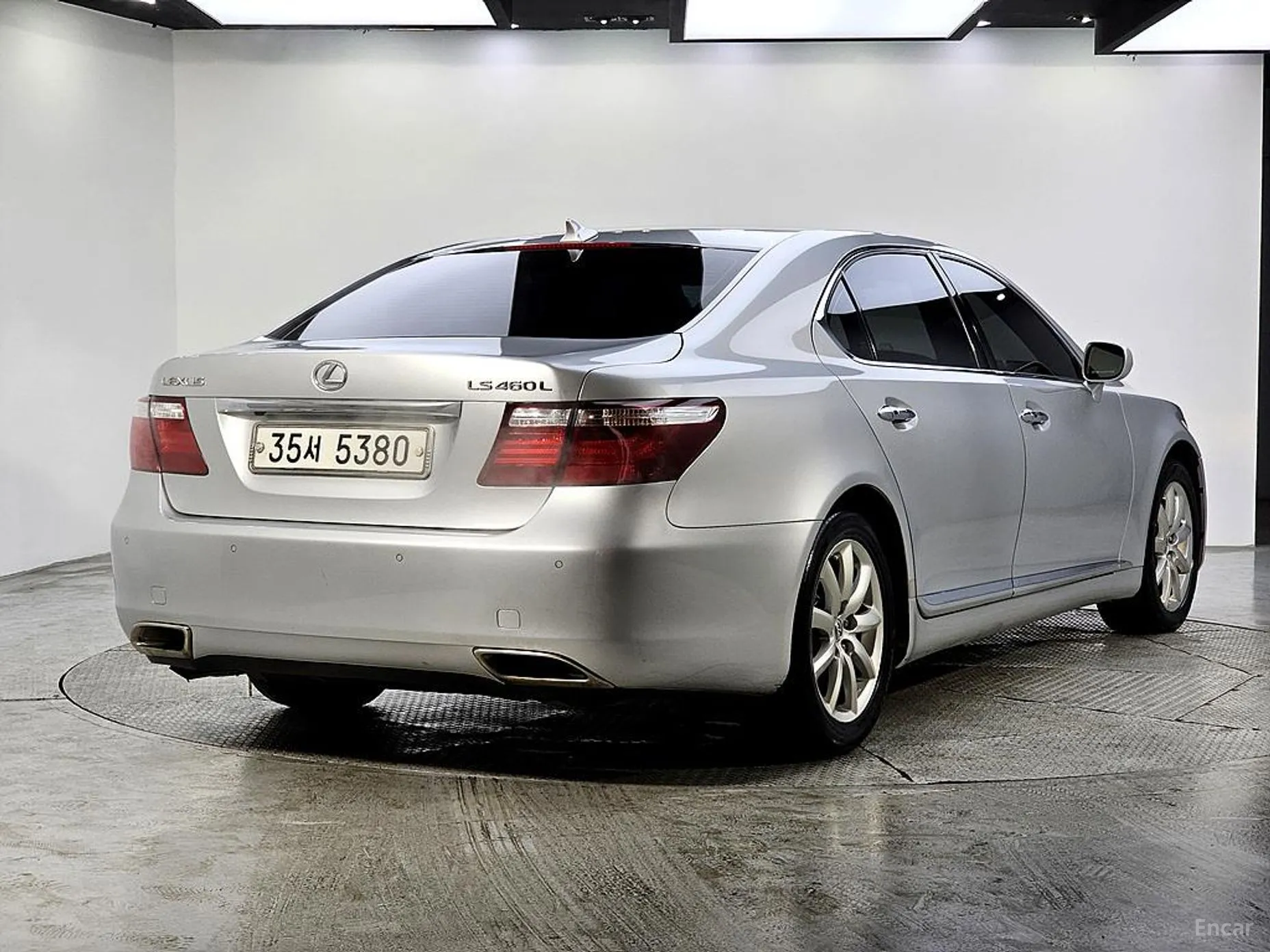 Lexus LS460L превью 4