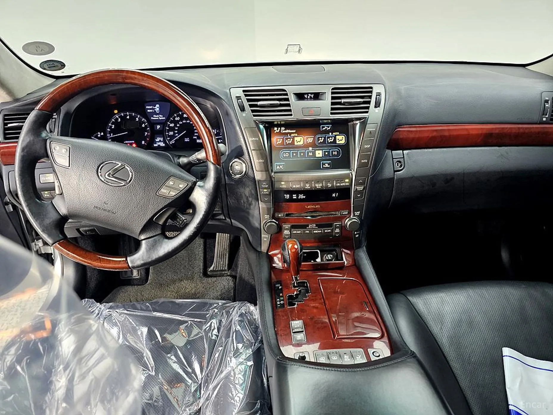 Lexus LS460L превью 5