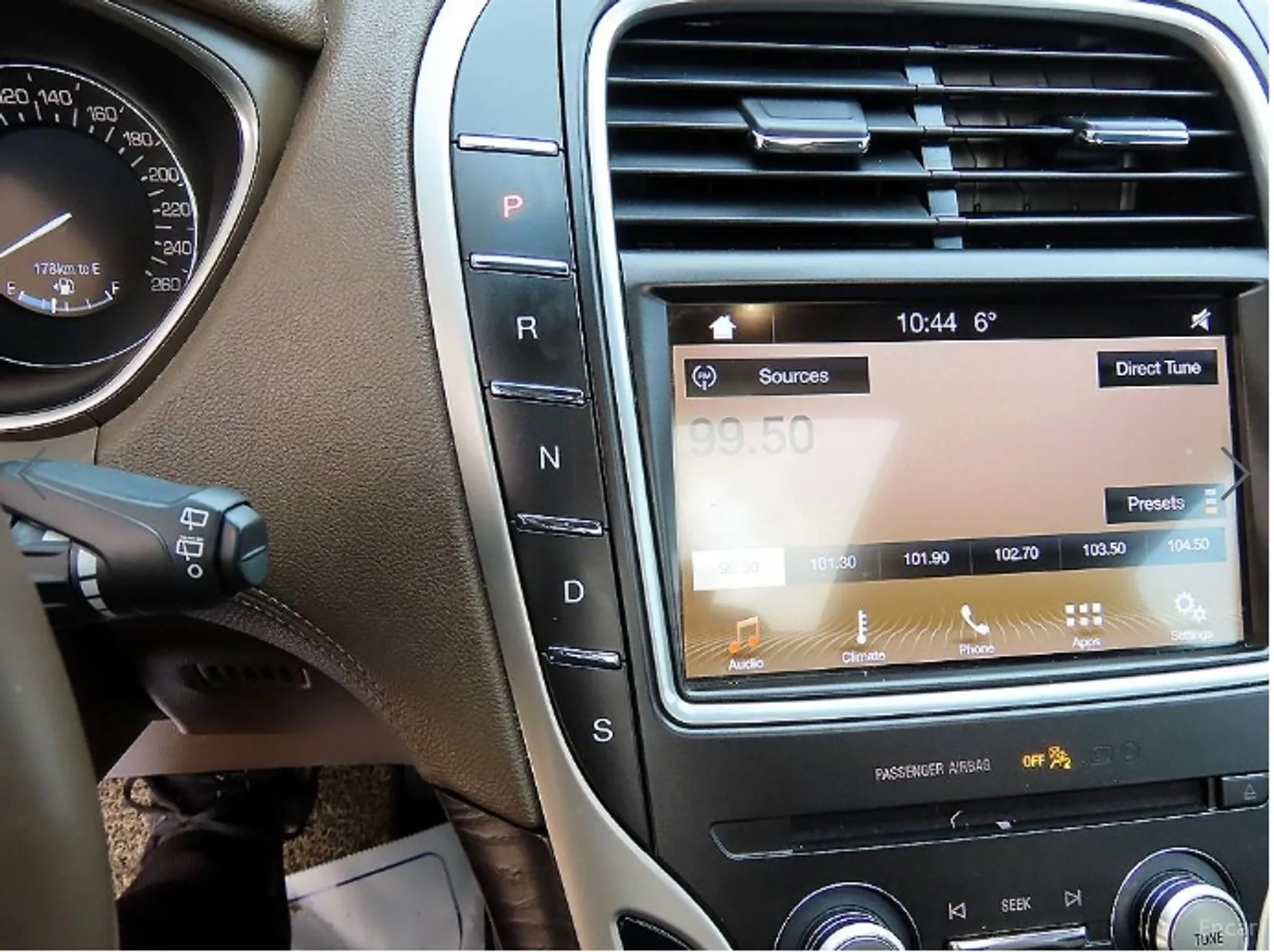 Lincoln MKX 2nd Generation превью 10