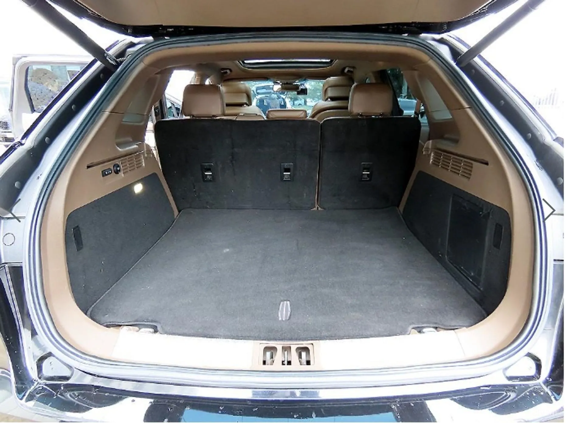 Lincoln MKX 2nd Generation превью 17