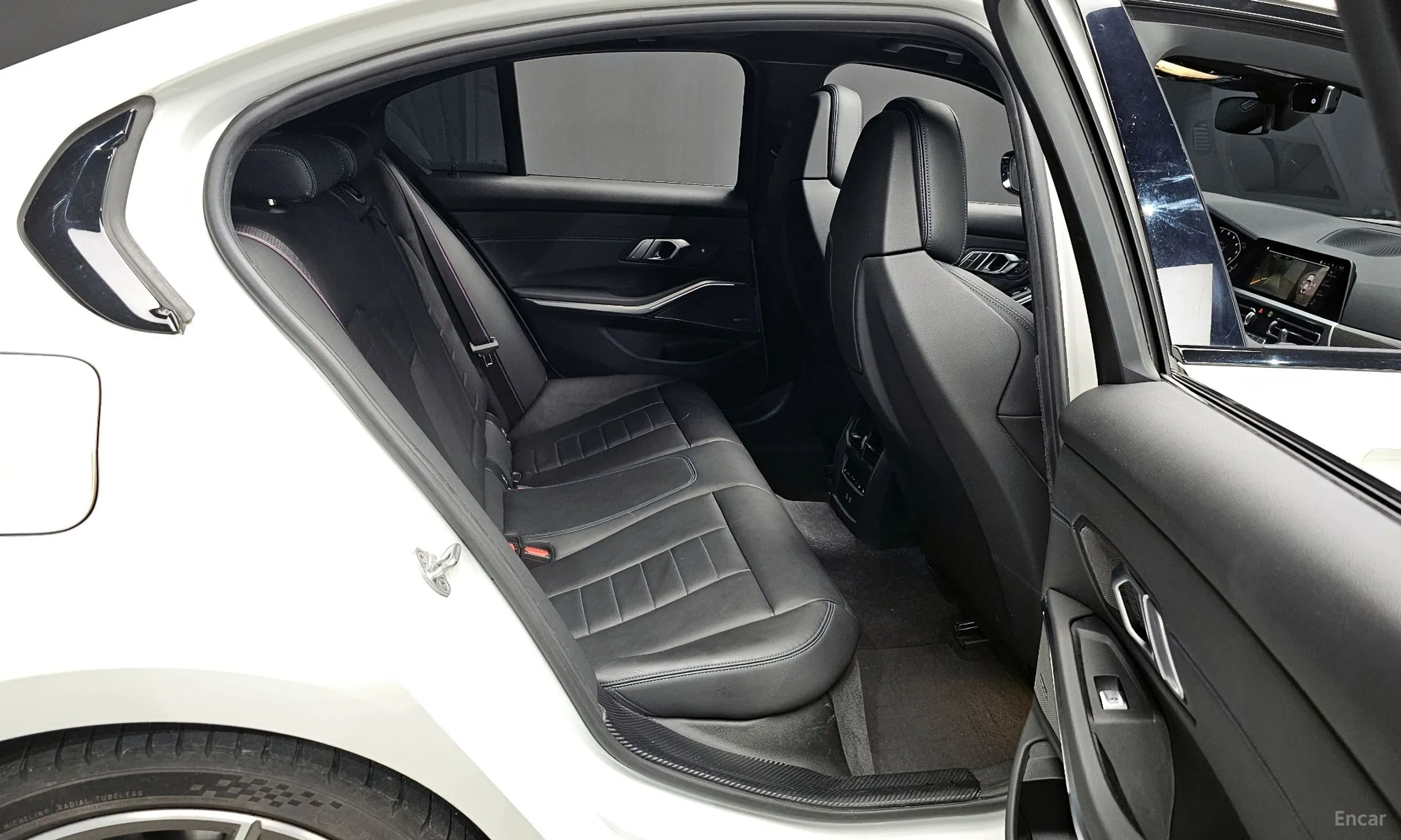 BMW 3 Series (G20) превью 12