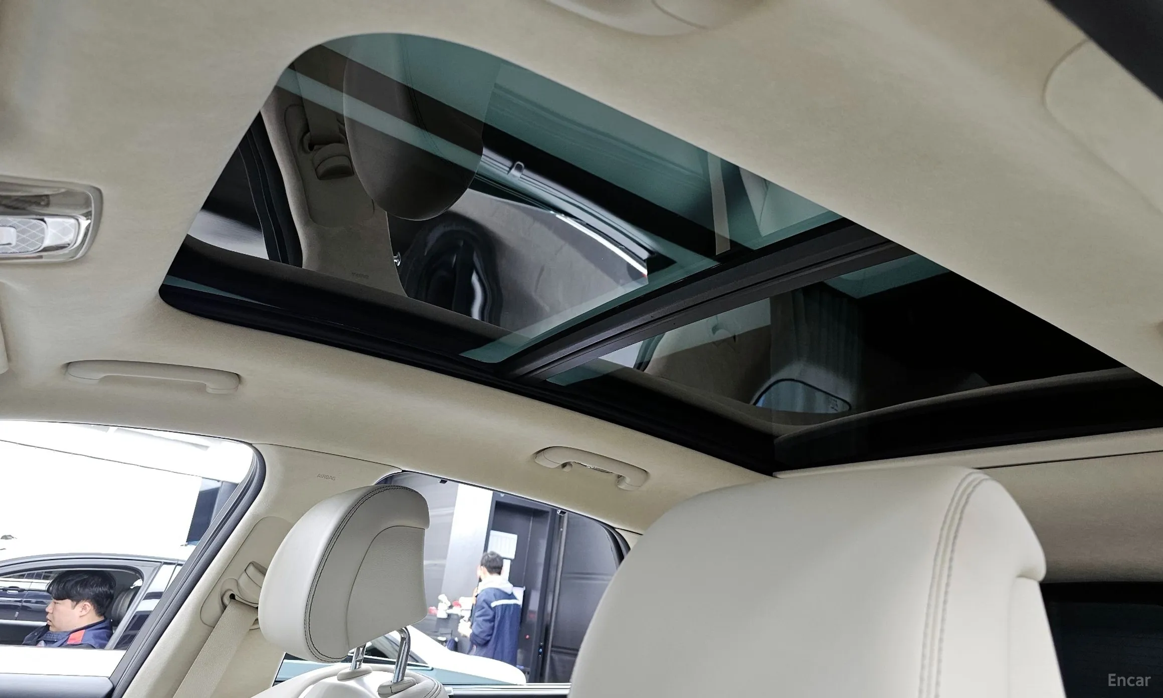 Genesis GV70 превью 19