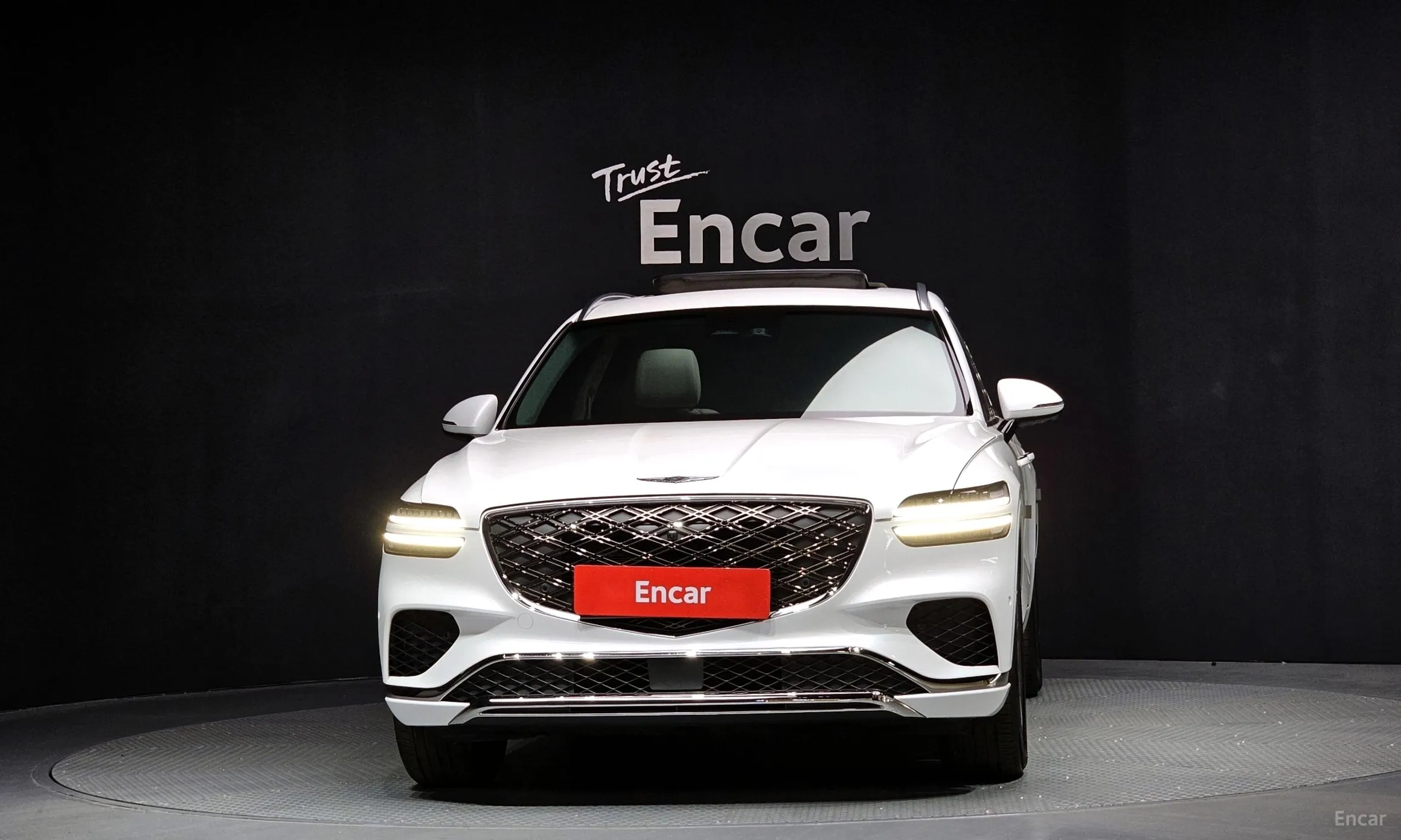Genesis GV70 превью 3