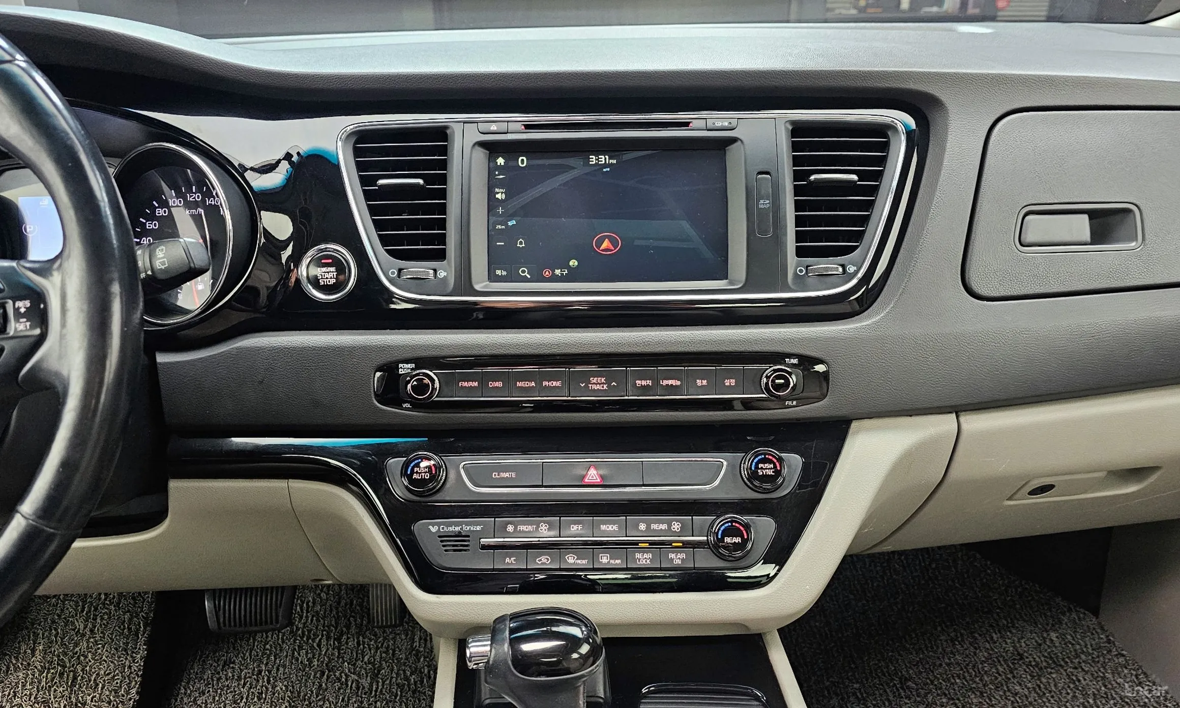 Kia Carnival превью 14