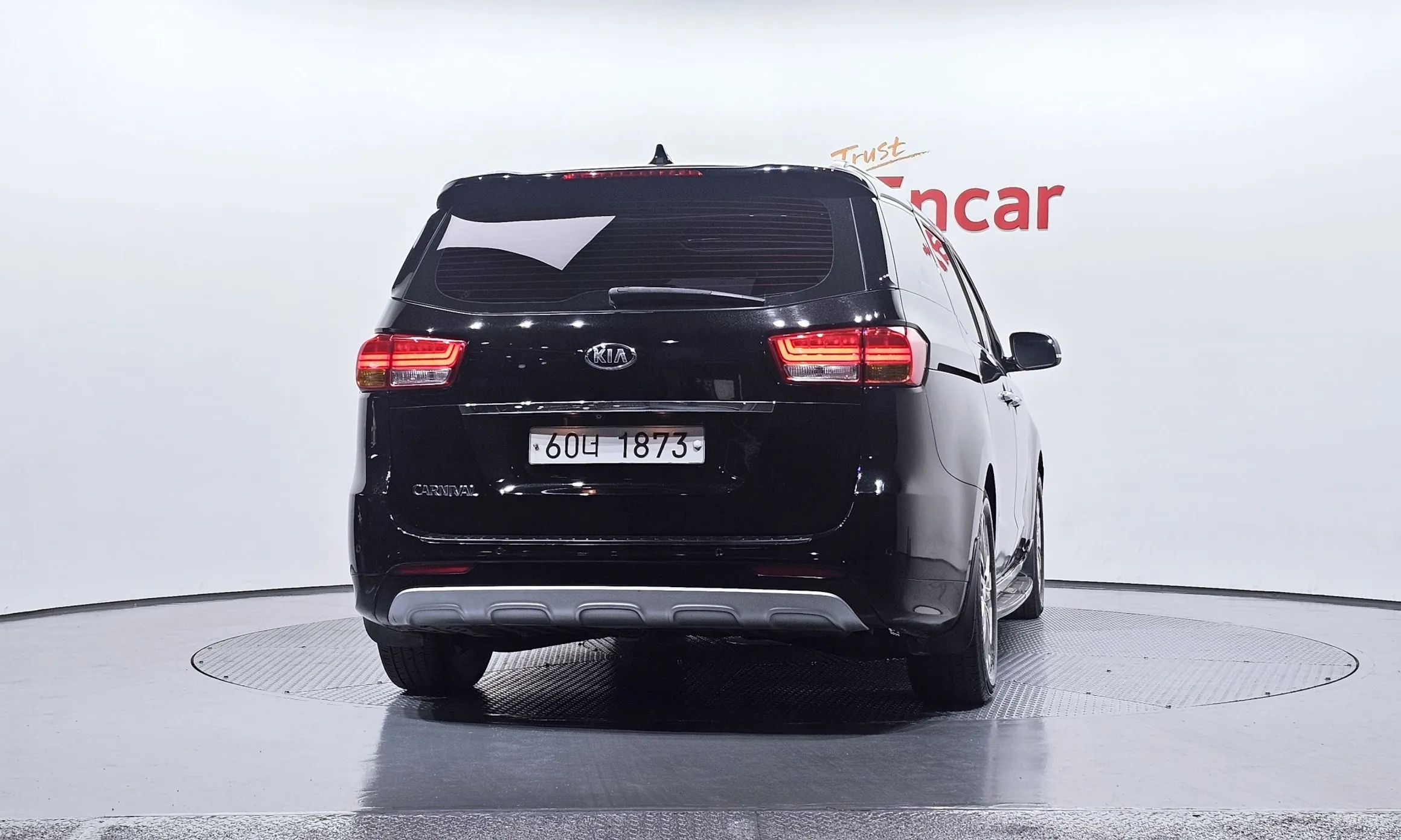 Kia Carnival превью 4