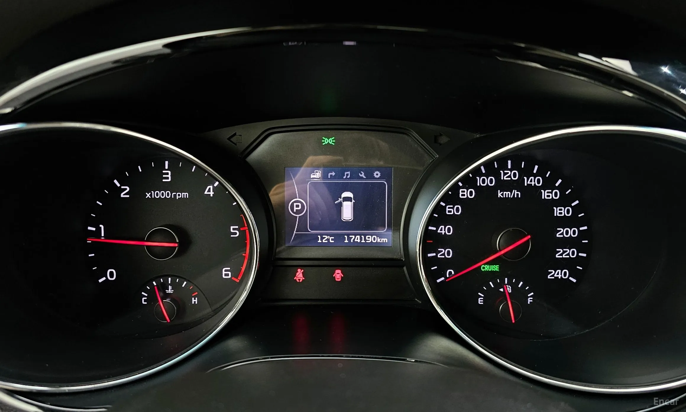 Kia Carnival превью 8