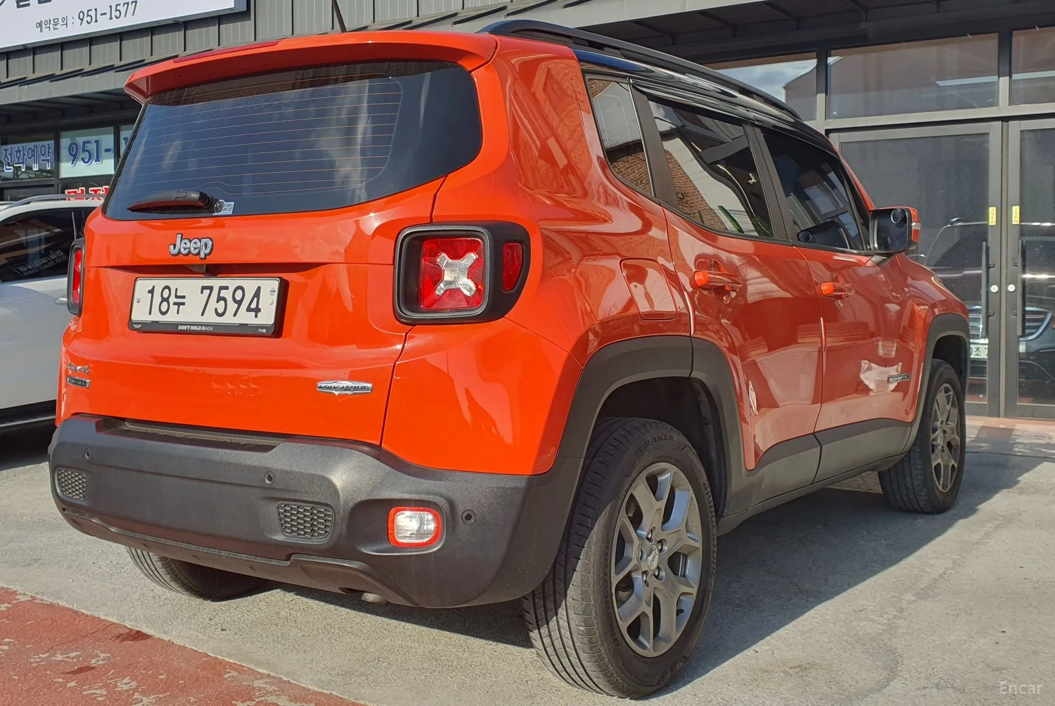 Jeep Renegade превью 3
