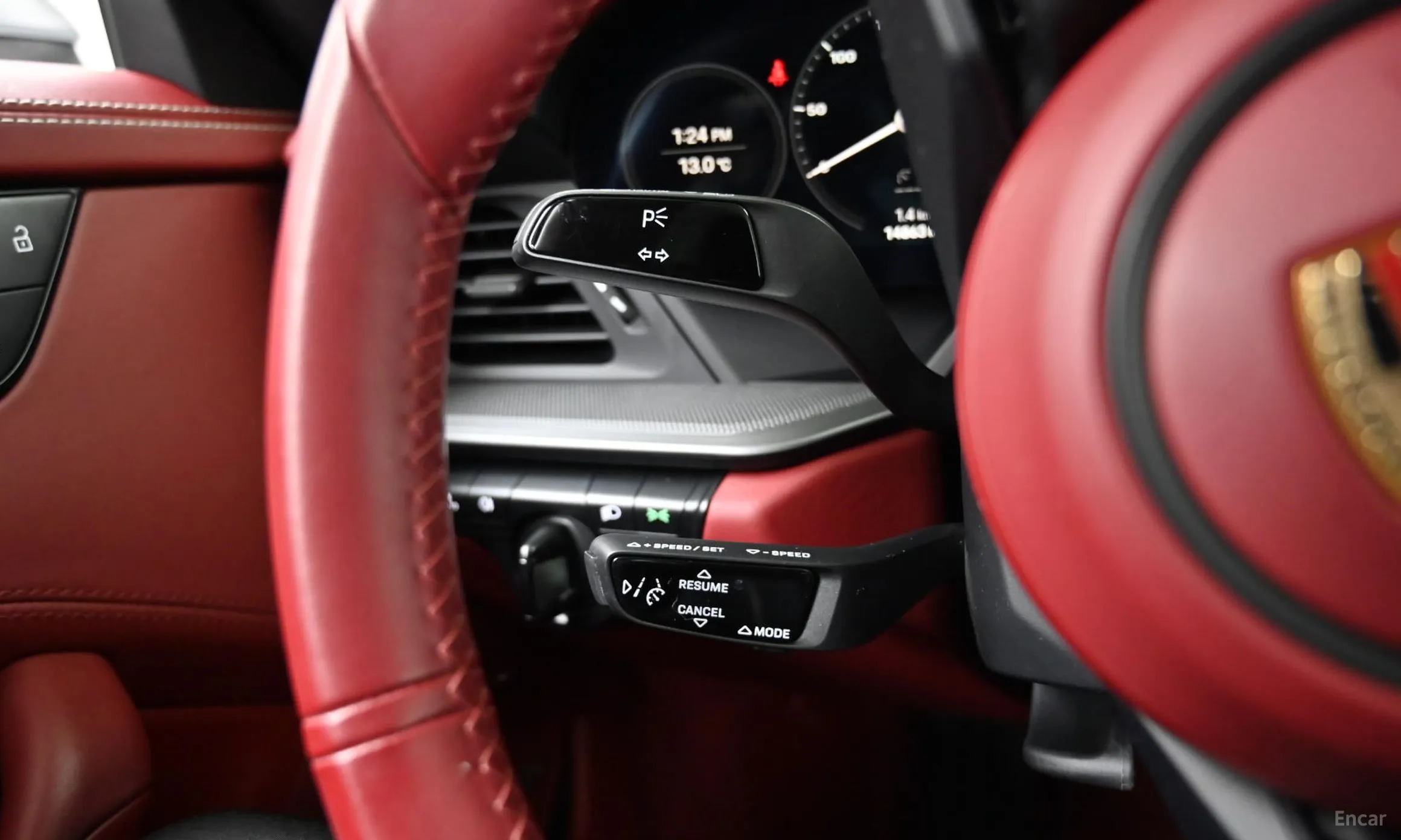 Porsche 911 (992) превью 18