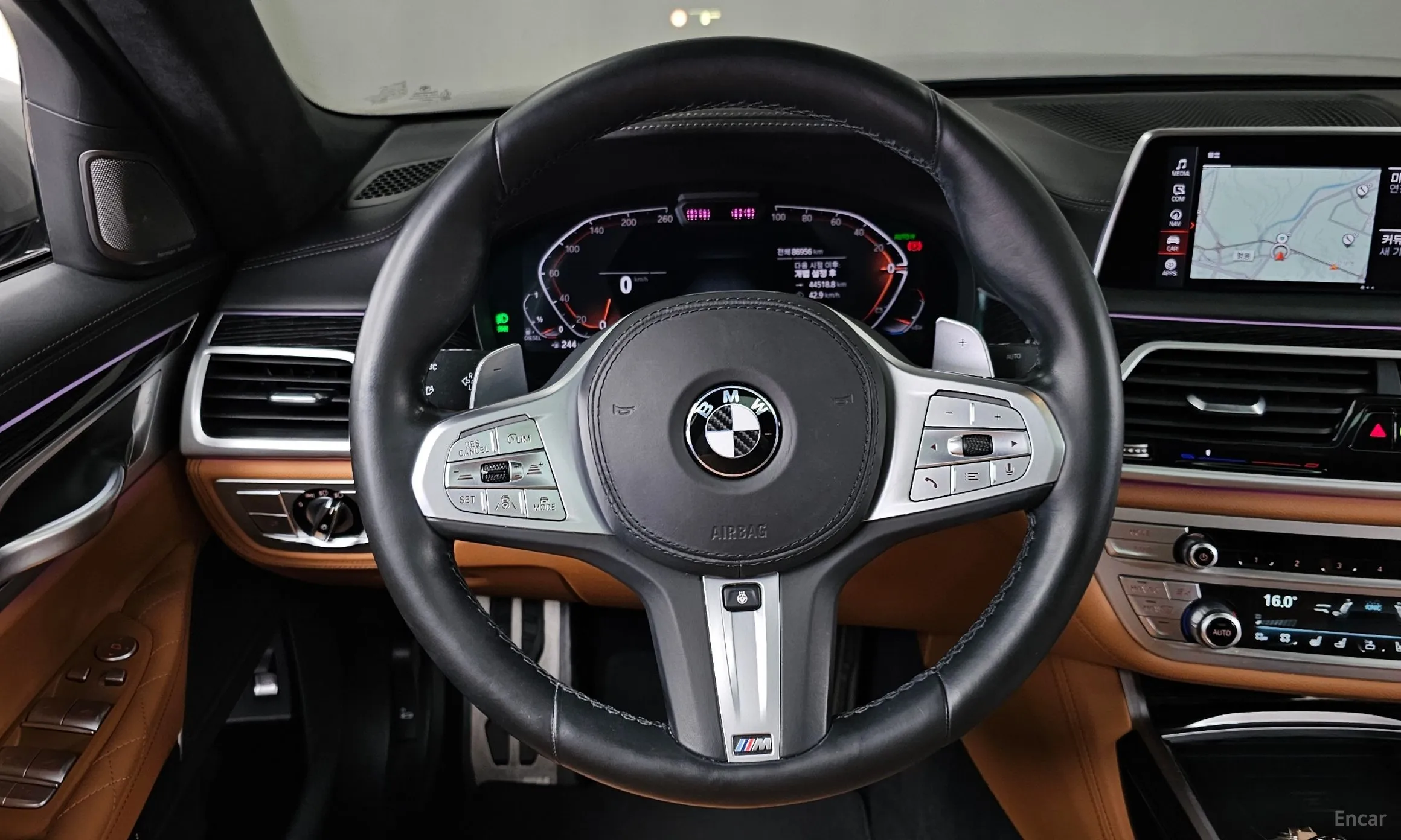 BMW 7 Series (G11) превью 13