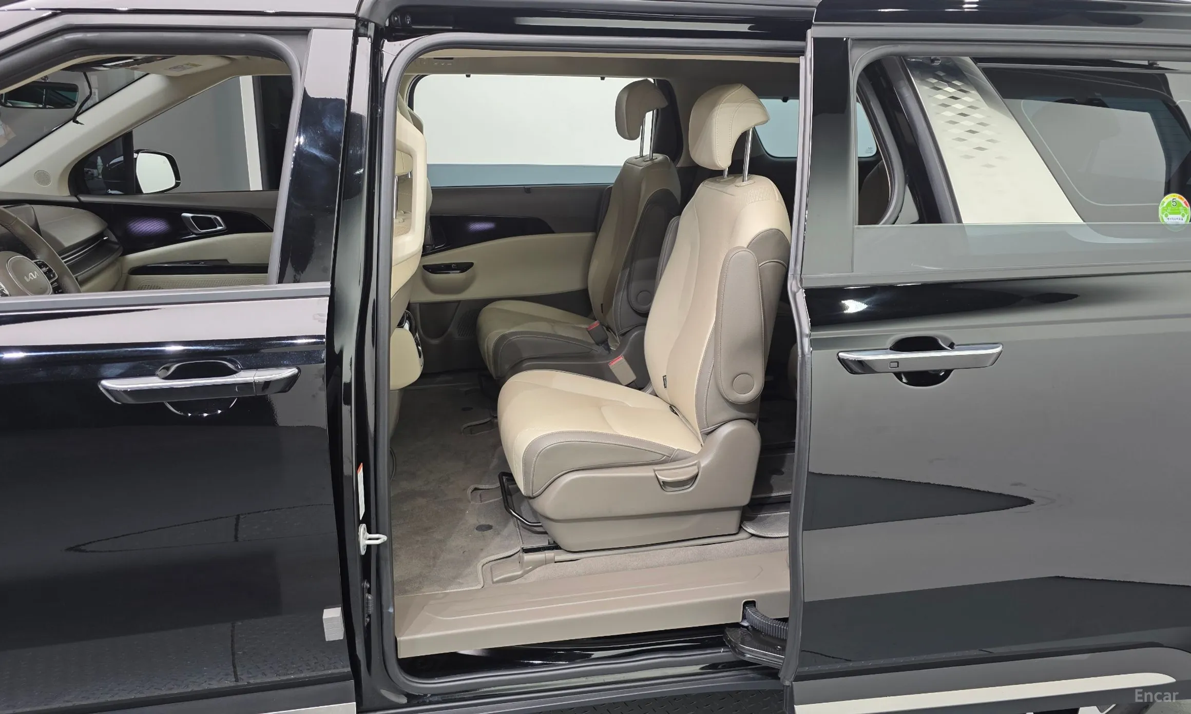 Kia Carnival Gen 4 превью 11