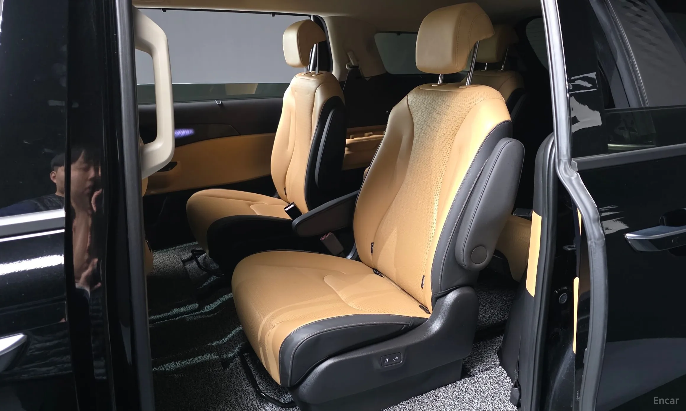 Kia Carnival Gen 4 превью 12