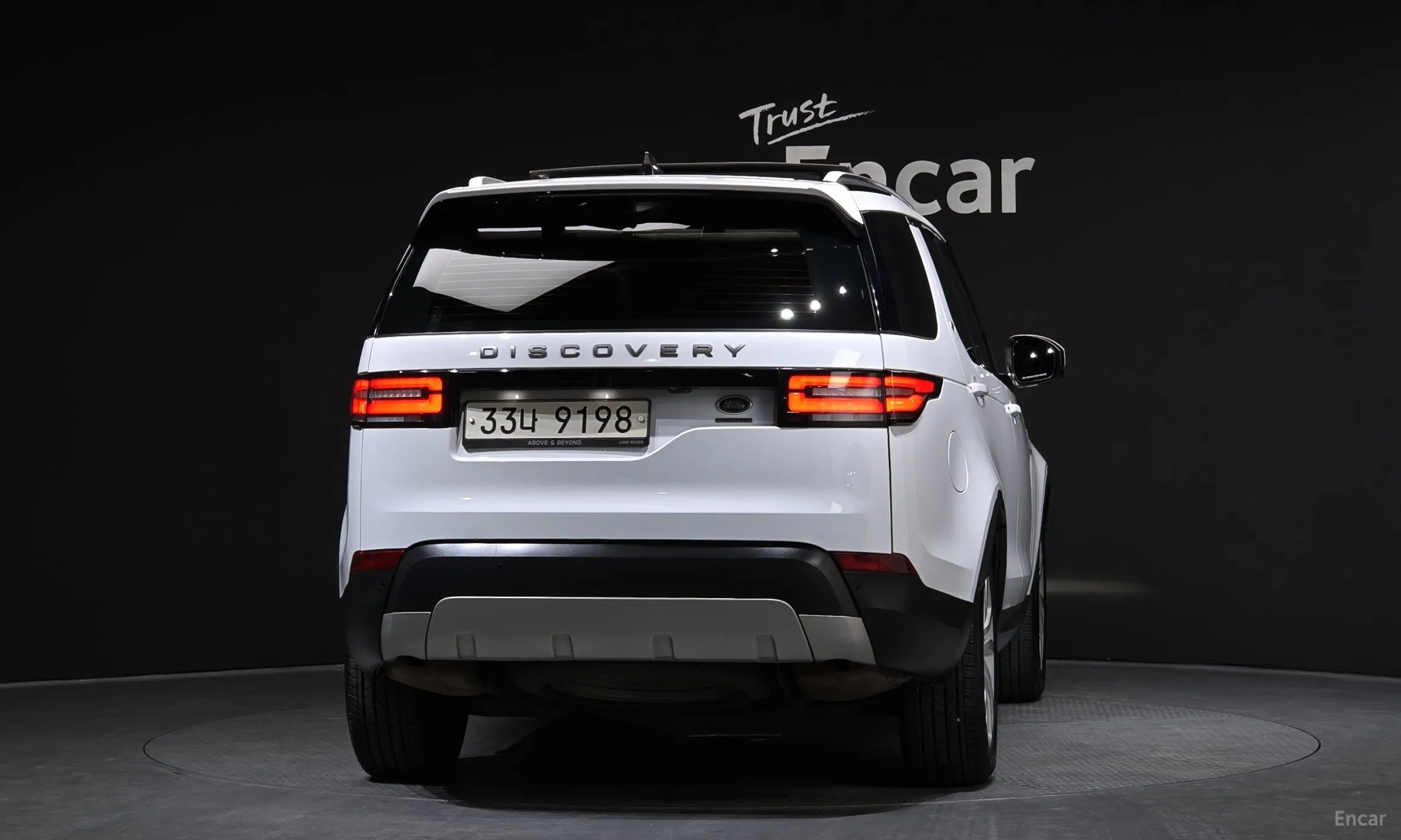 Land Rover Discovery 5 превью 4