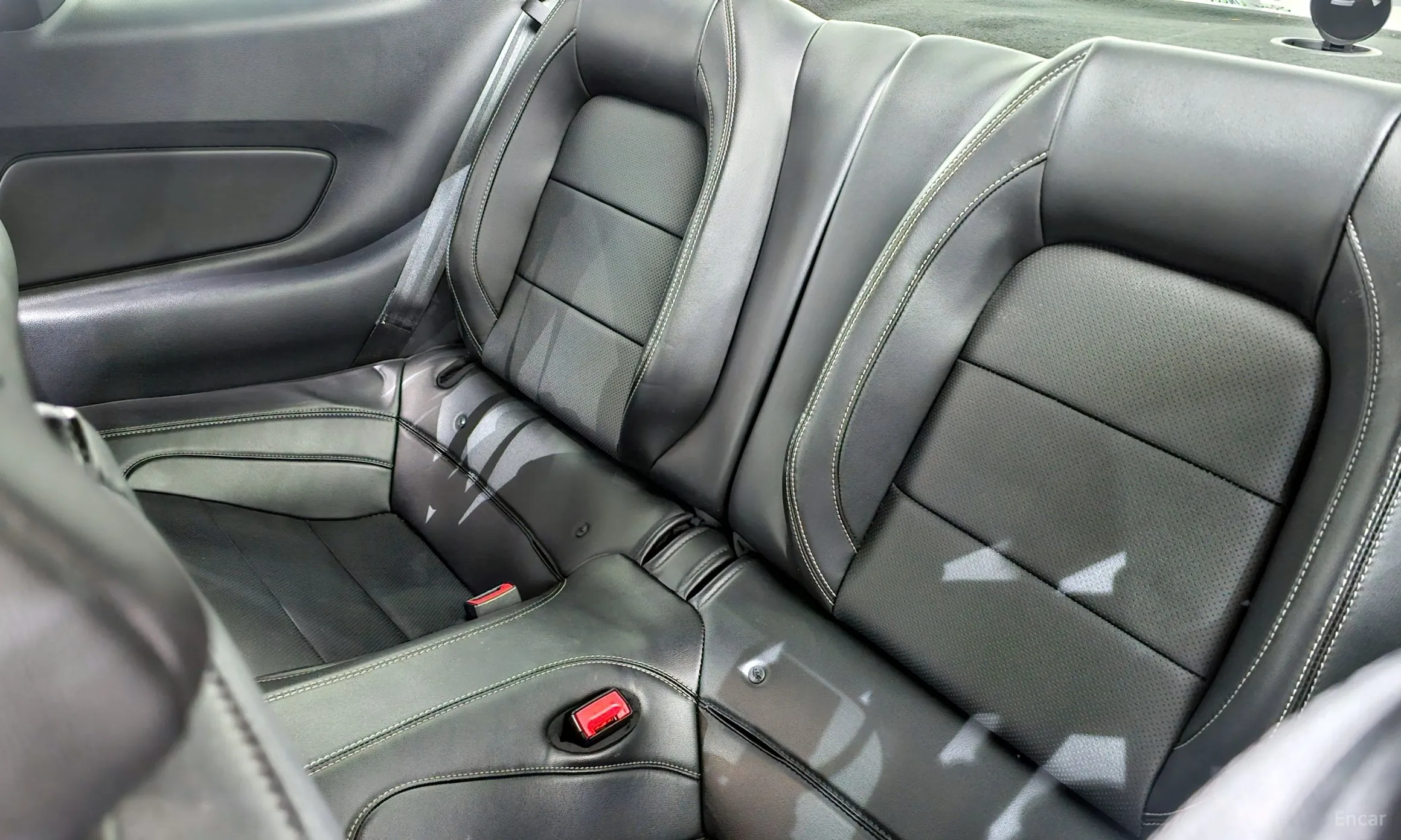 Ford Mustang превью 12