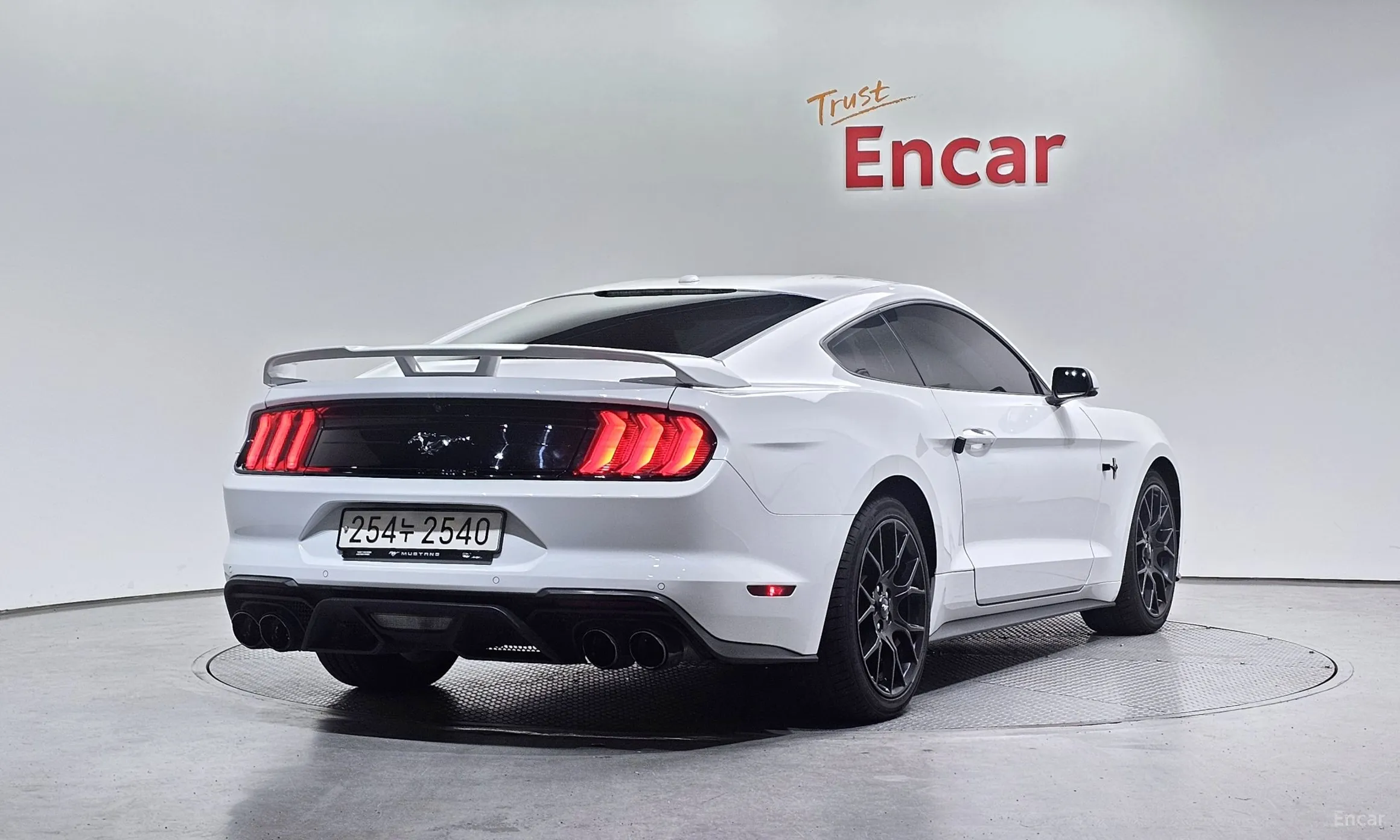 Ford Mustang превью 2