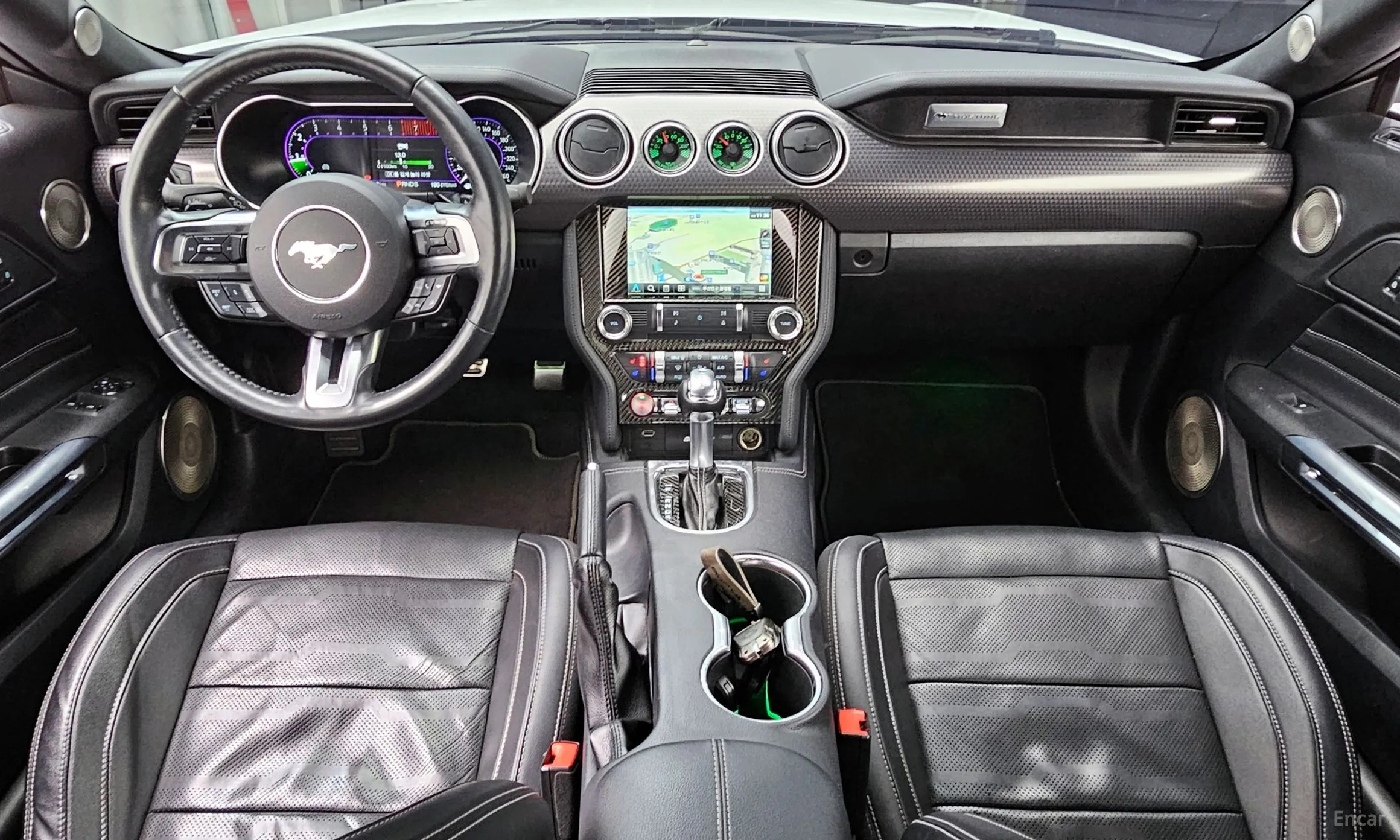 Ford Mustang превью 7