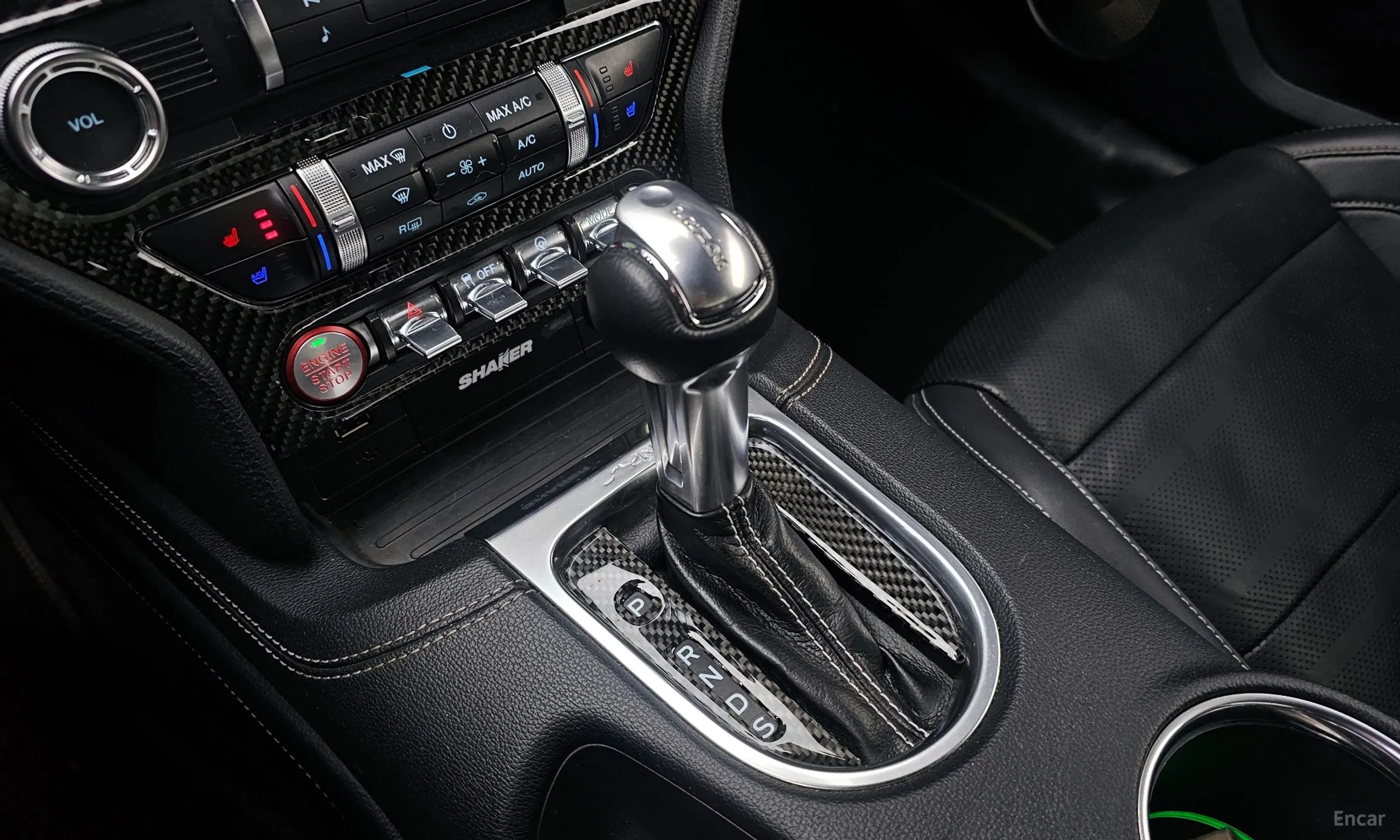 Ford Mustang превью 9