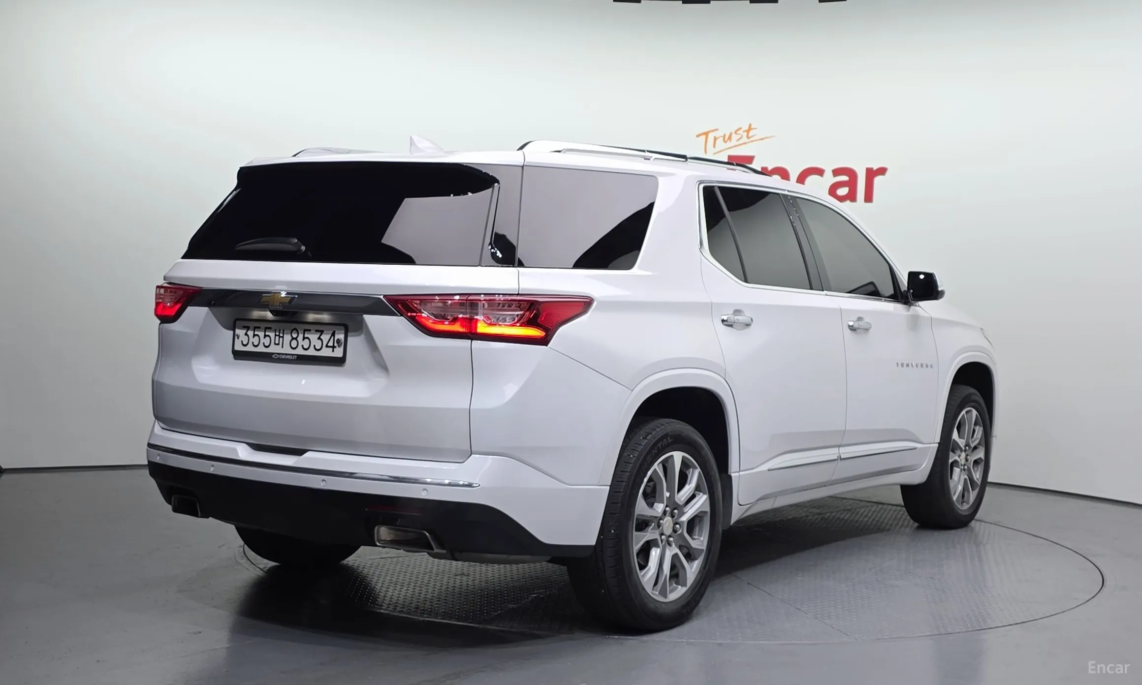 Chevrolet (GM Daewoo) Traverse превью 2