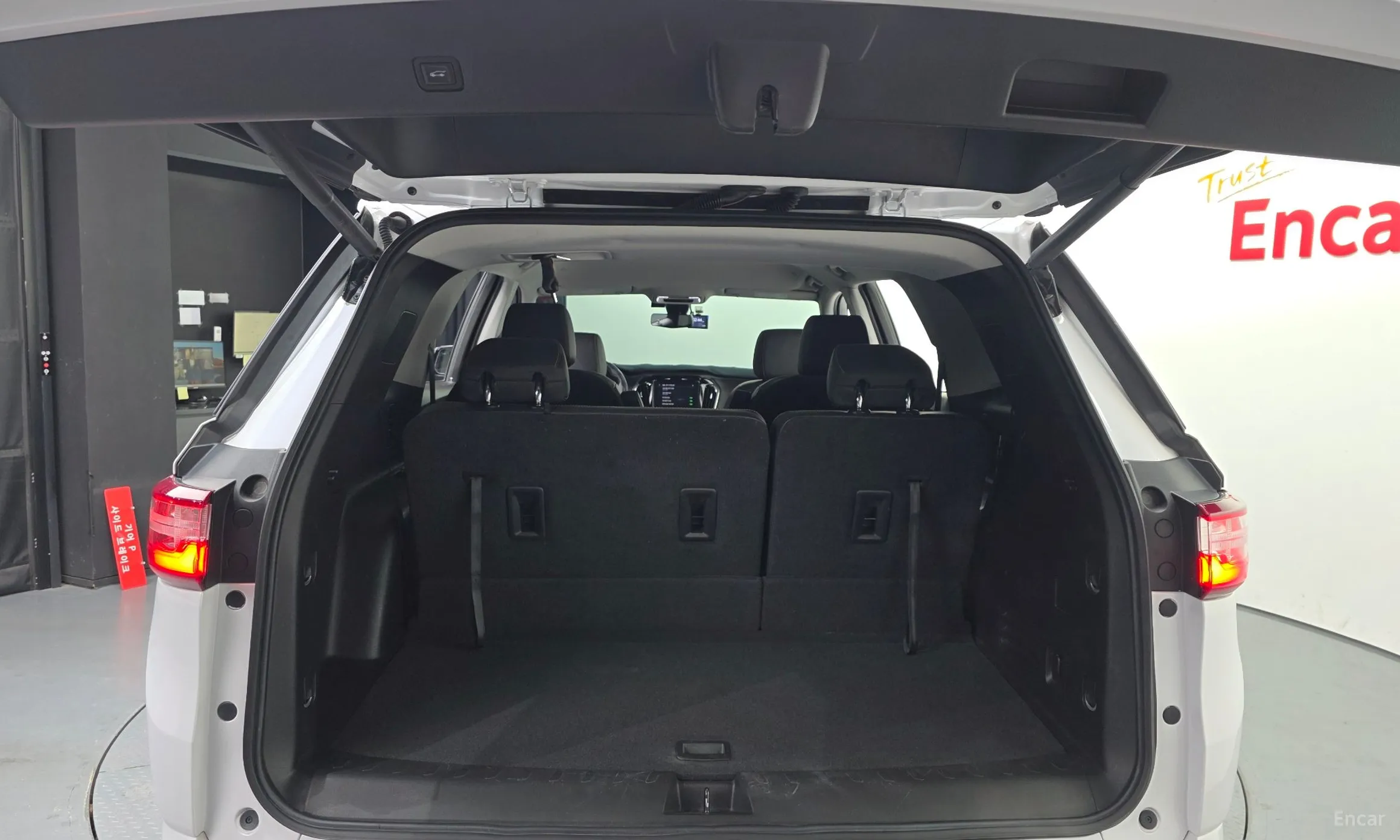 Chevrolet (GM Daewoo) Traverse превью 18