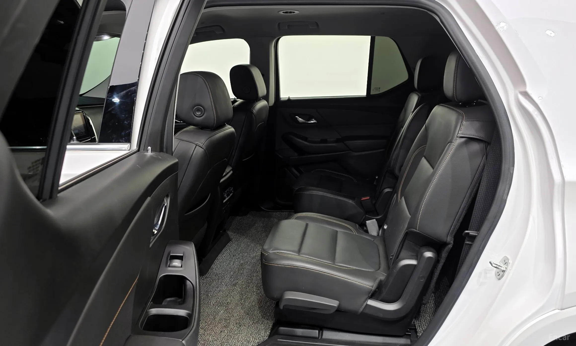 Chevrolet (GM Daewoo) Traverse превью 20